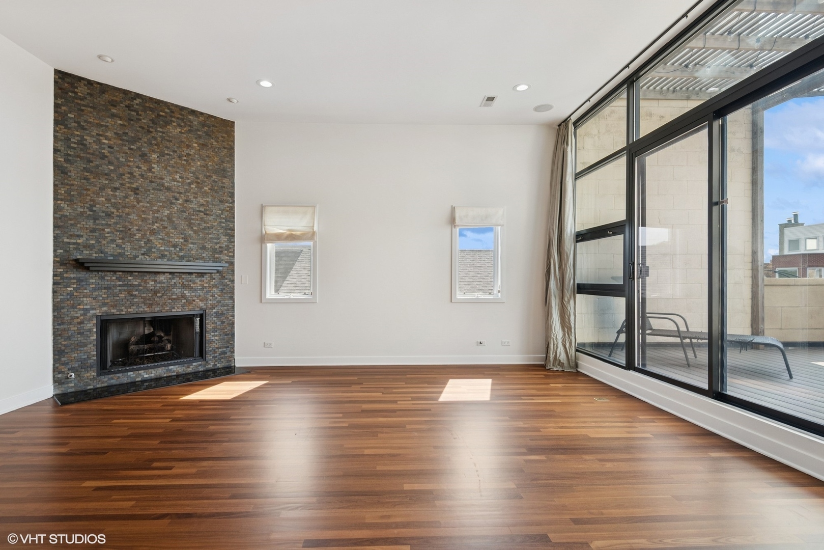 2136 W Armitage Avenue Unit: PH