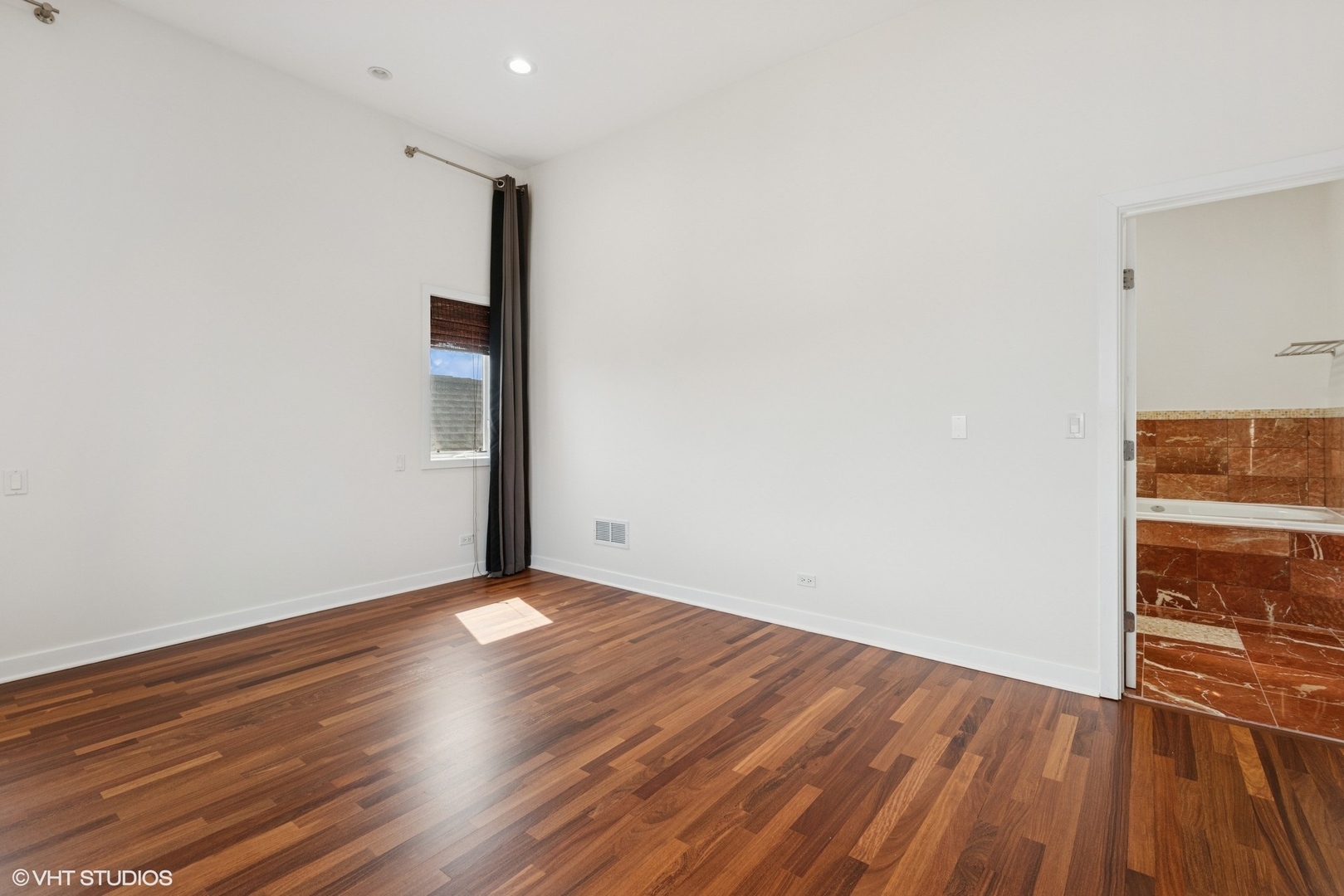 2136 W Armitage Avenue Unit: PH