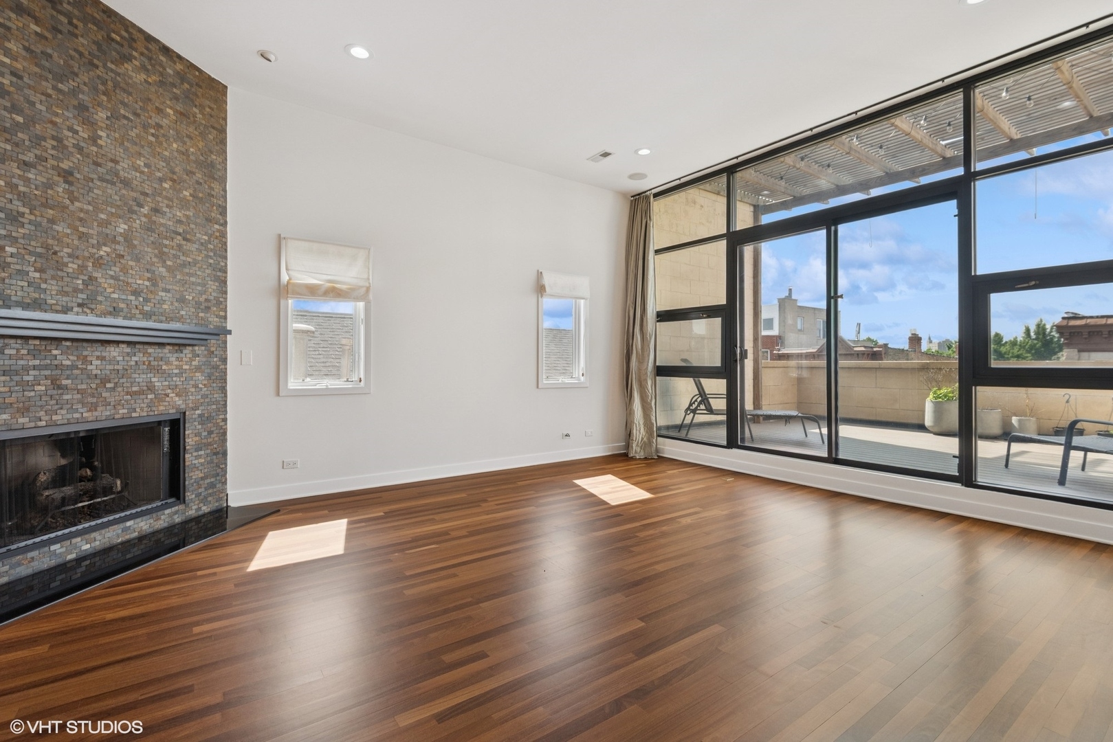 2136 W Armitage Avenue Unit: PH