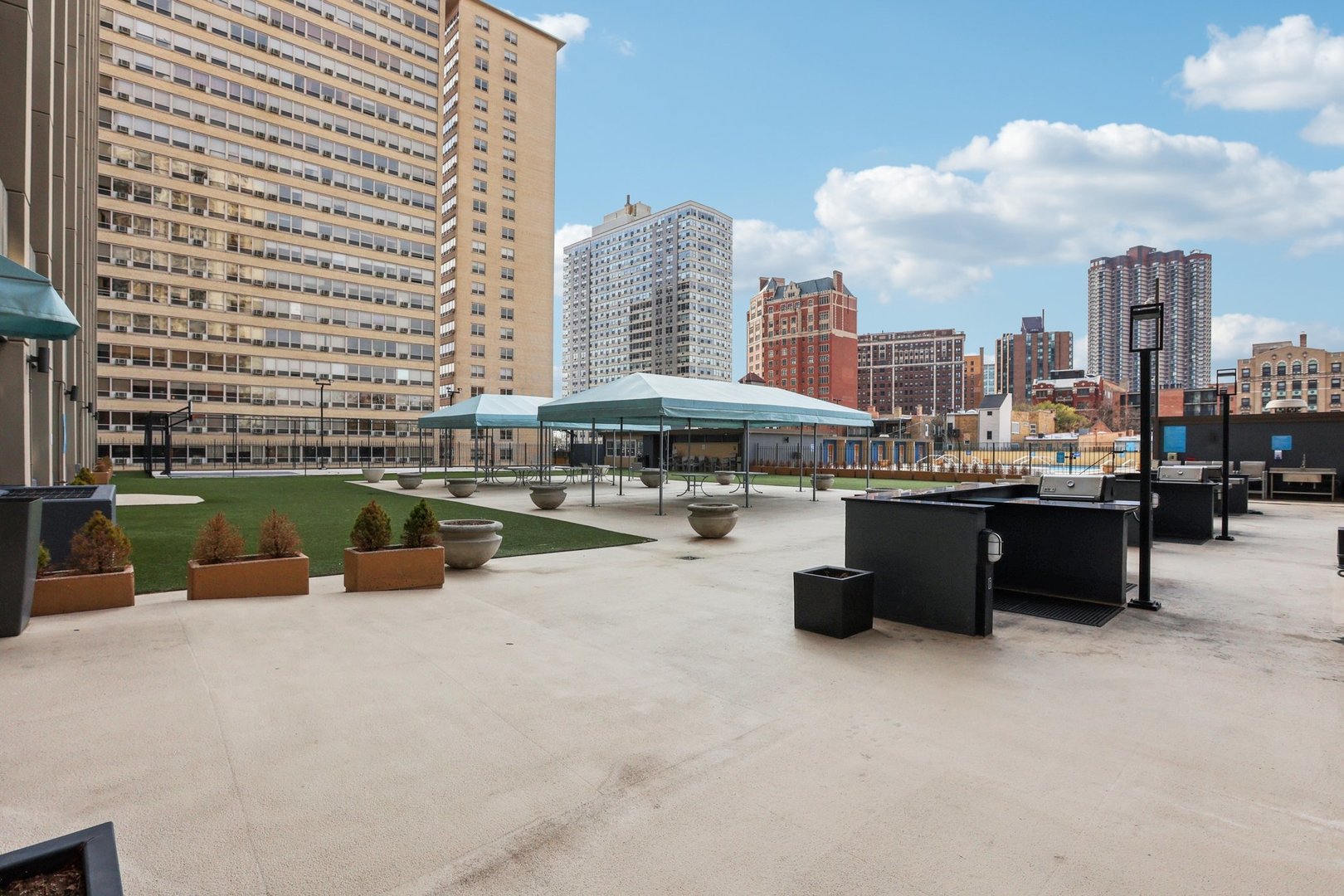 655 W Irving Park Road Unit: 2805