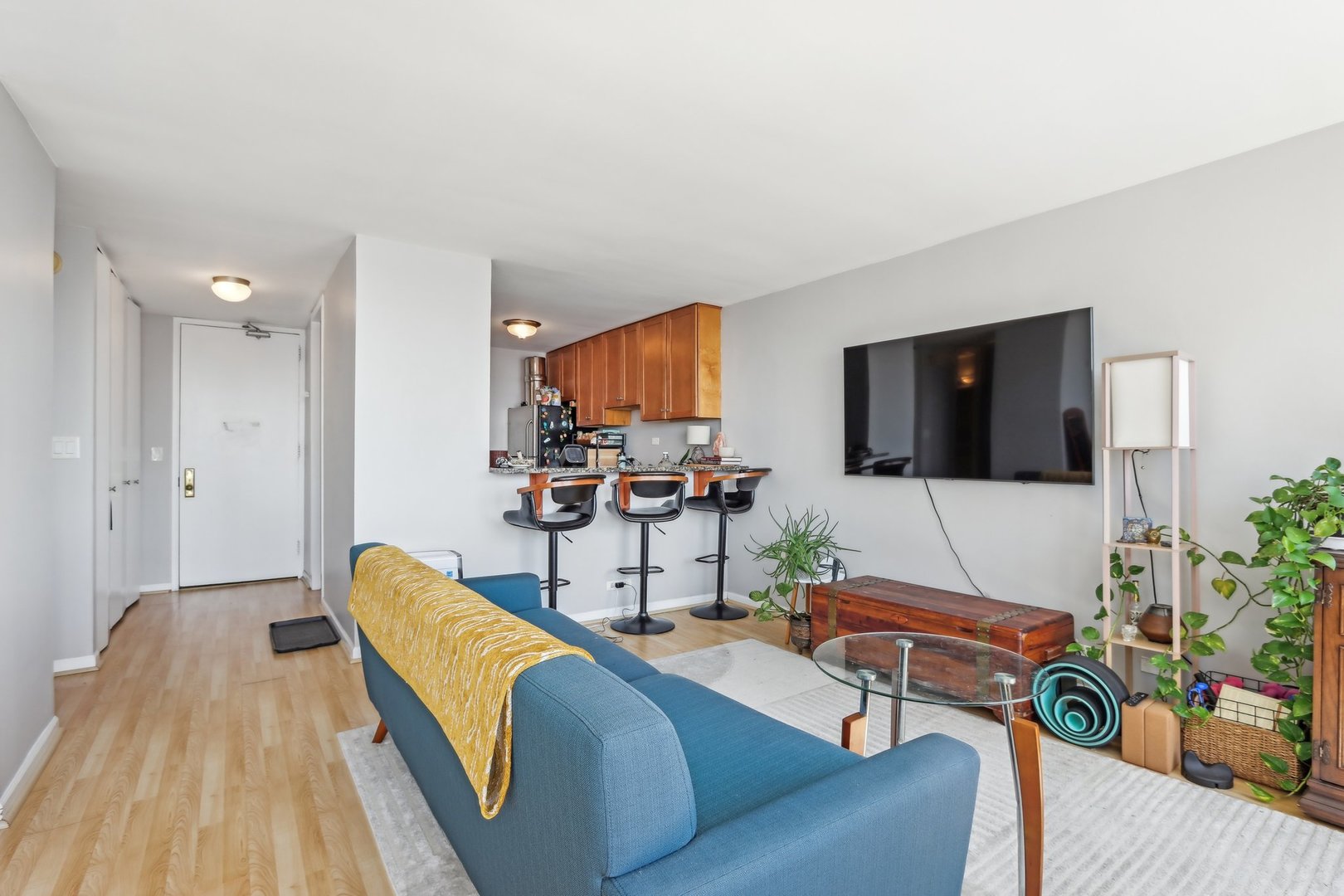 655 W Irving Park Road Unit: 2805