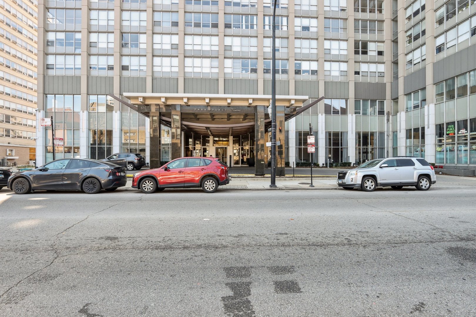 655 W Irving Park Road Unit: 2805