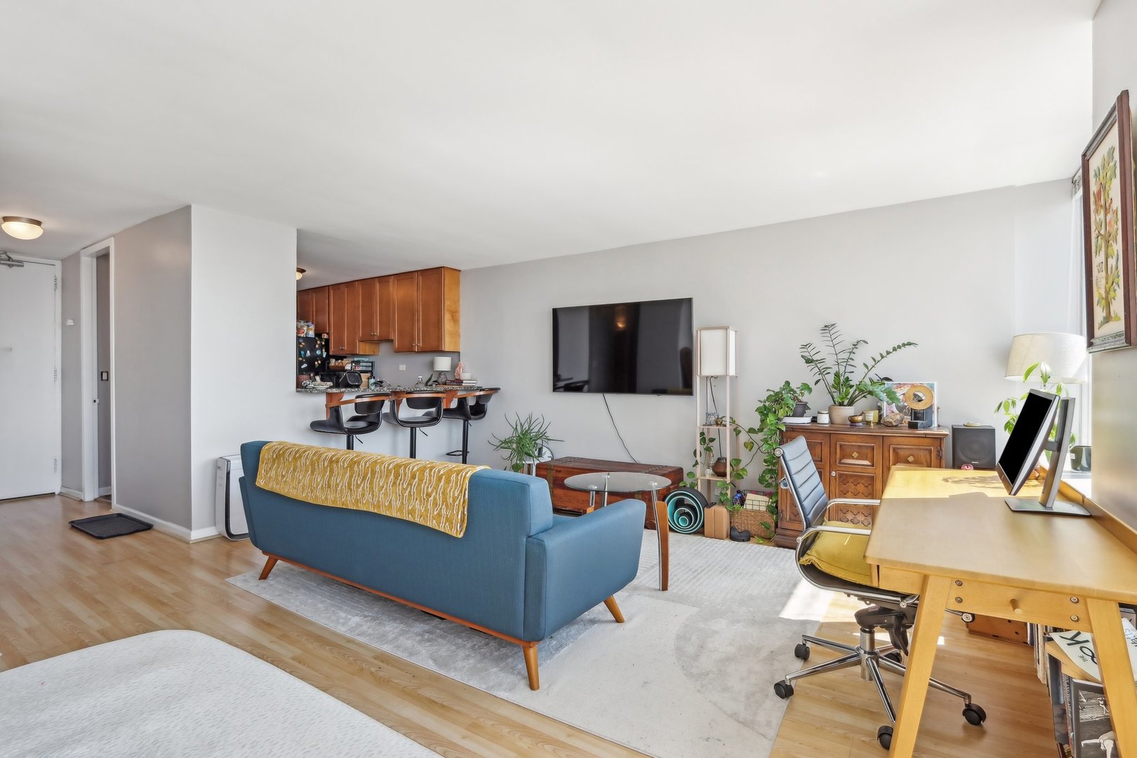 655 W Irving Park Road Unit: 2805