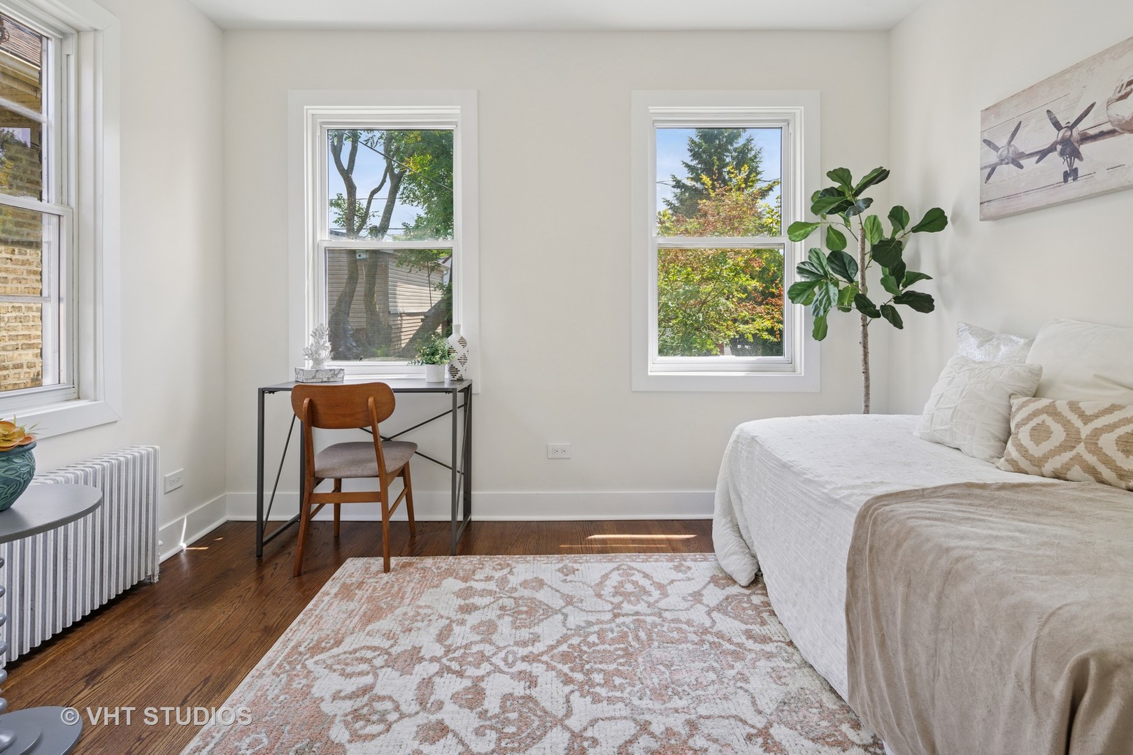 5945 W Cornelia Avenue