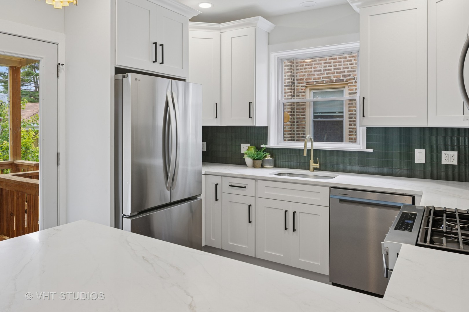 5945 W Cornelia Avenue