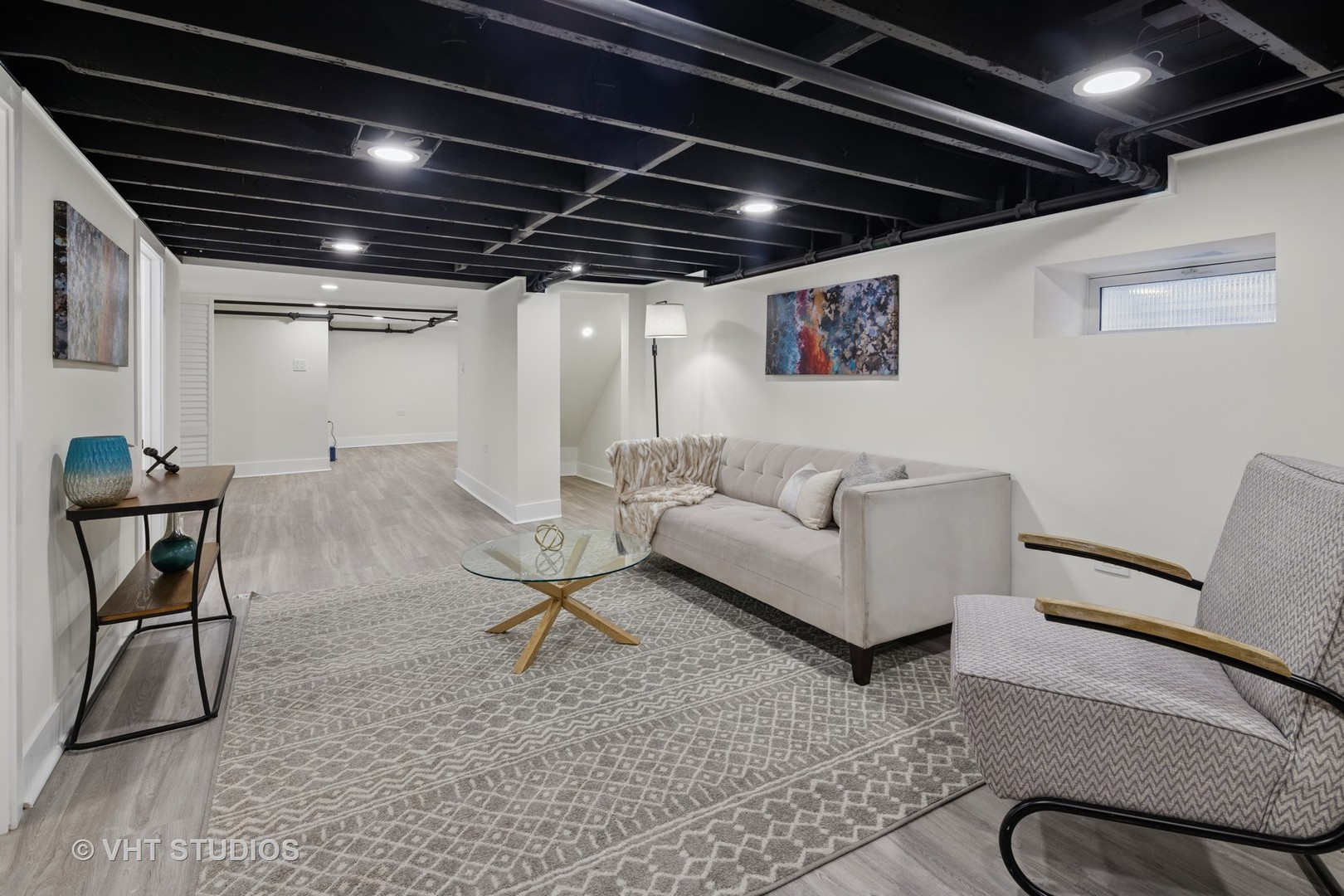 5945 W Cornelia Avenue