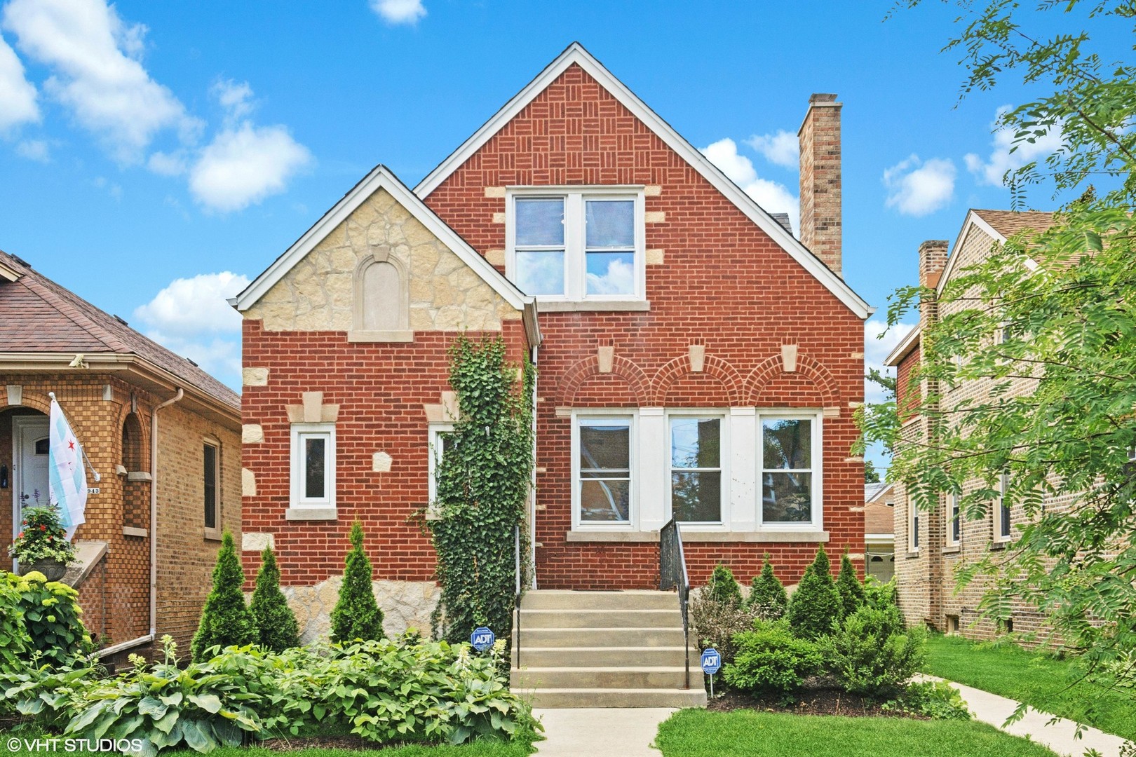 5945 W Cornelia Avenue