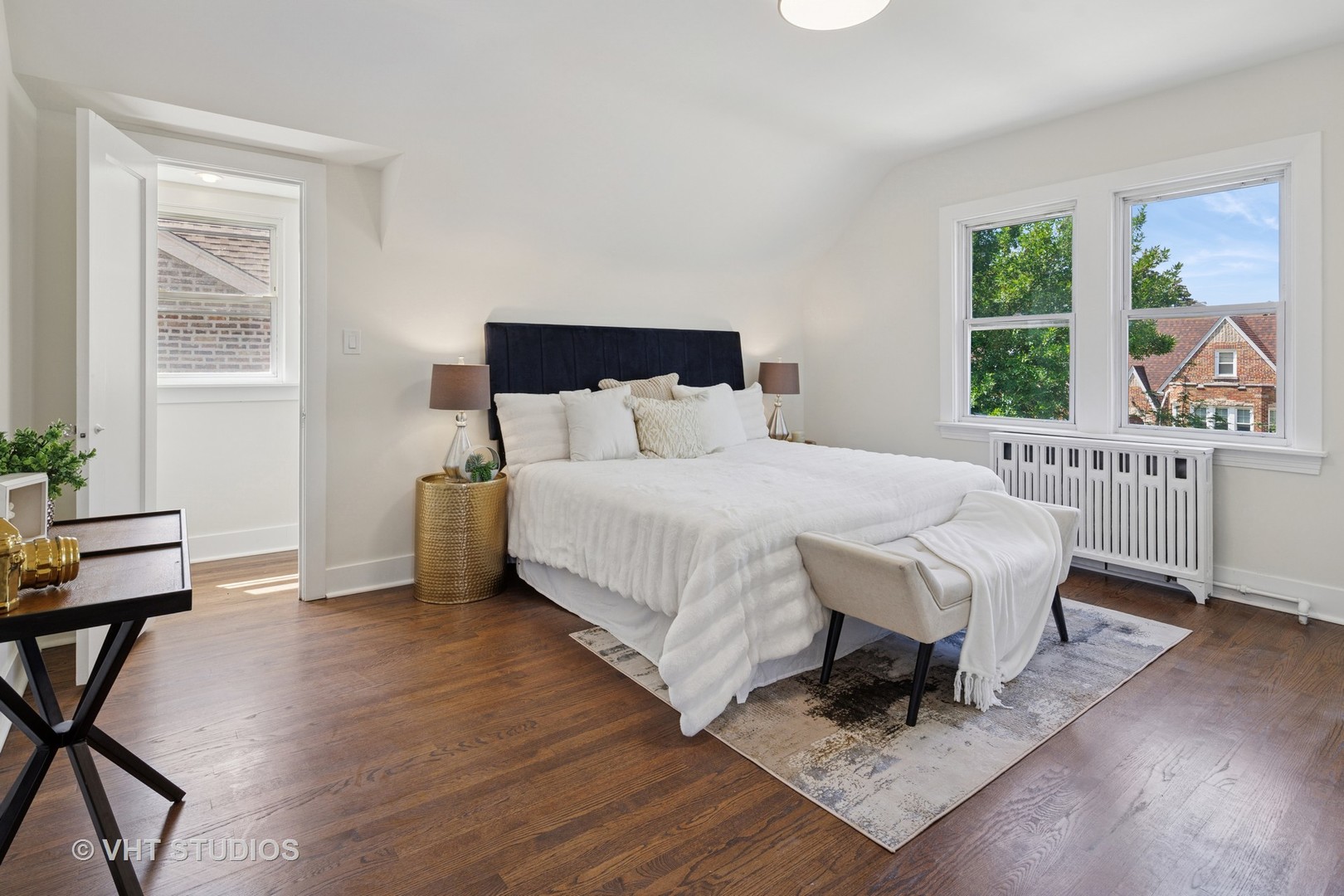 5945 W Cornelia Avenue