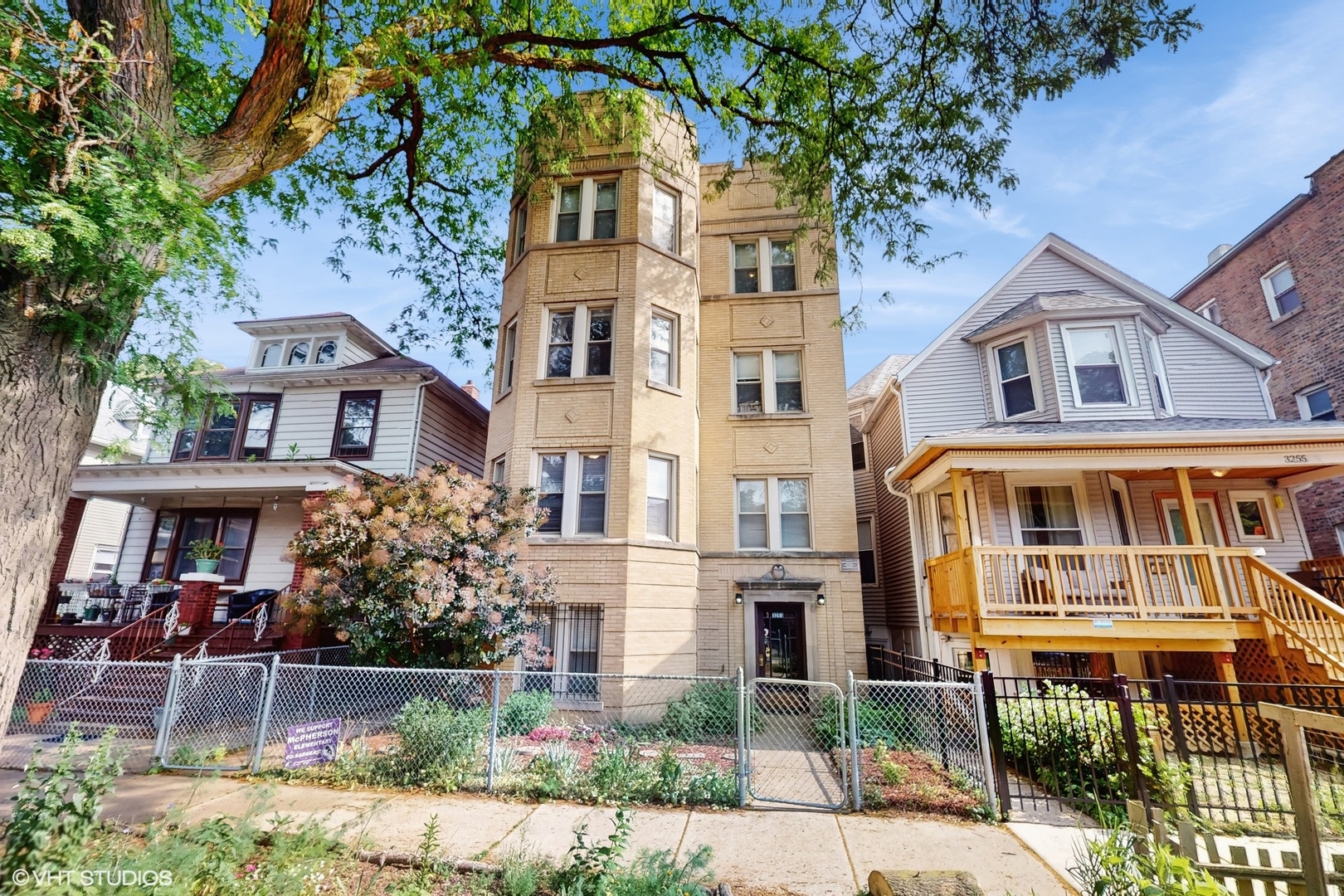 3253 W LELAND Avenue Unit: 2