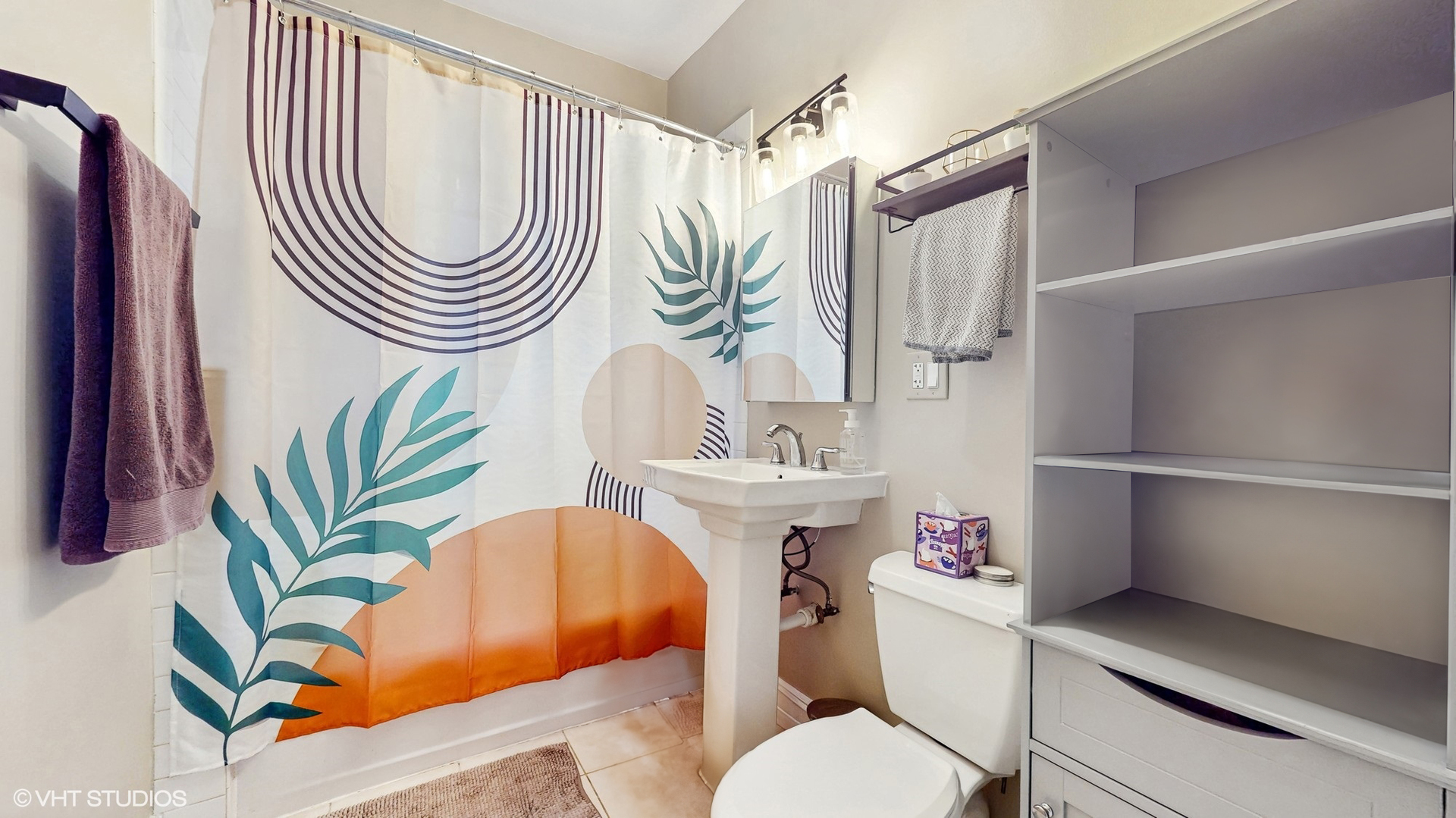 3253 W LELAND Avenue Unit: 2