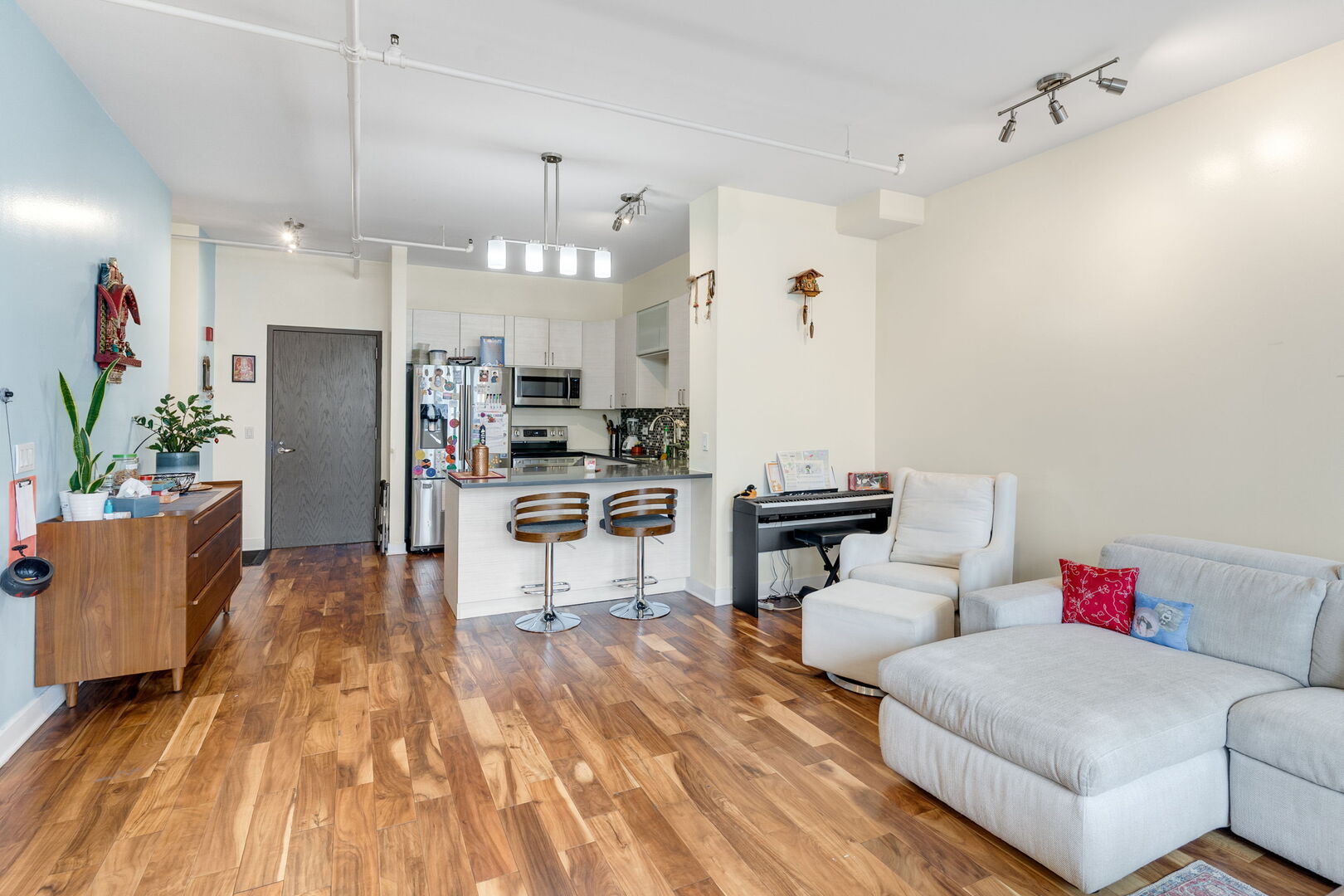 737 W Washington Boulevard Unit: 1204