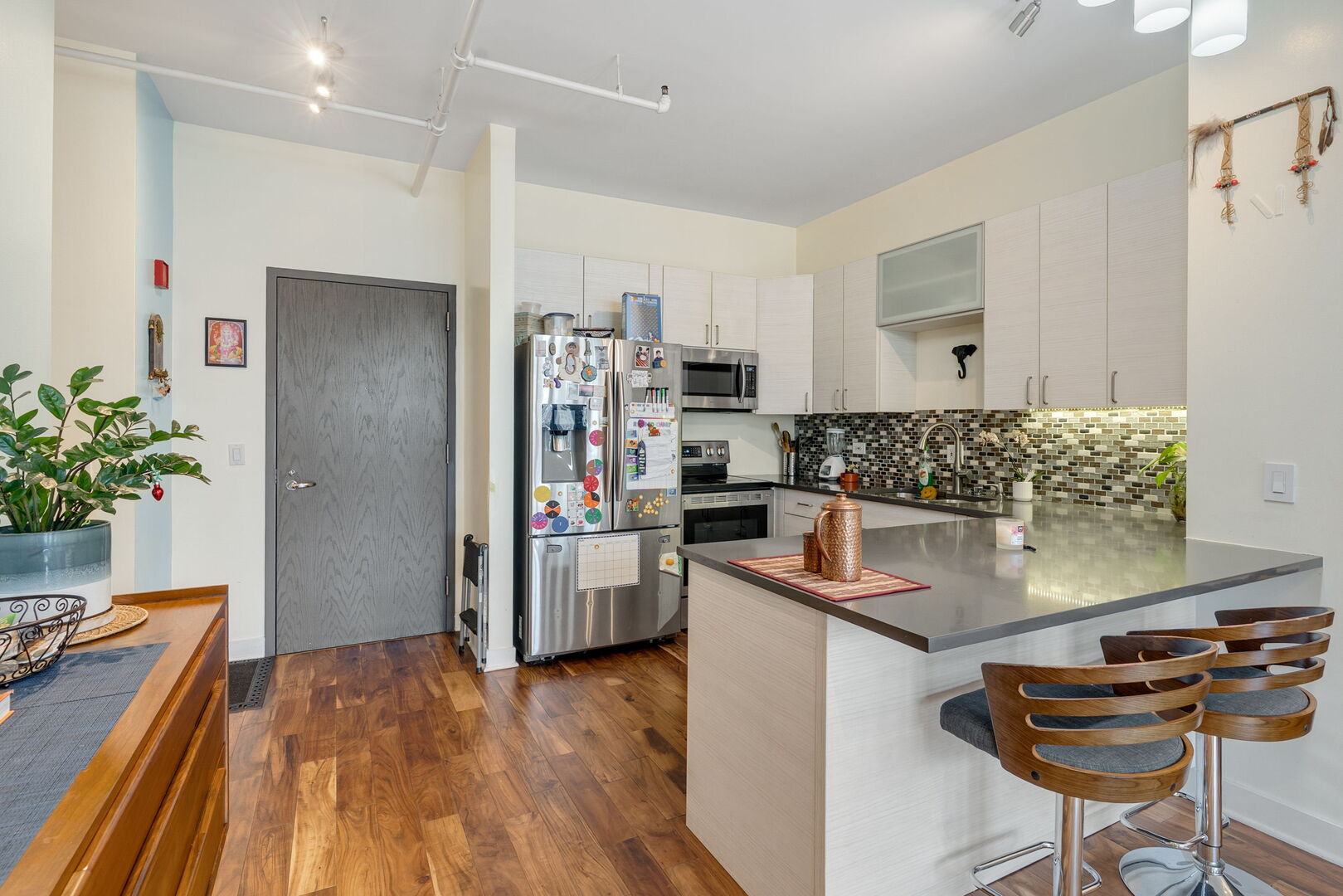 737 W Washington Boulevard Unit: 1204