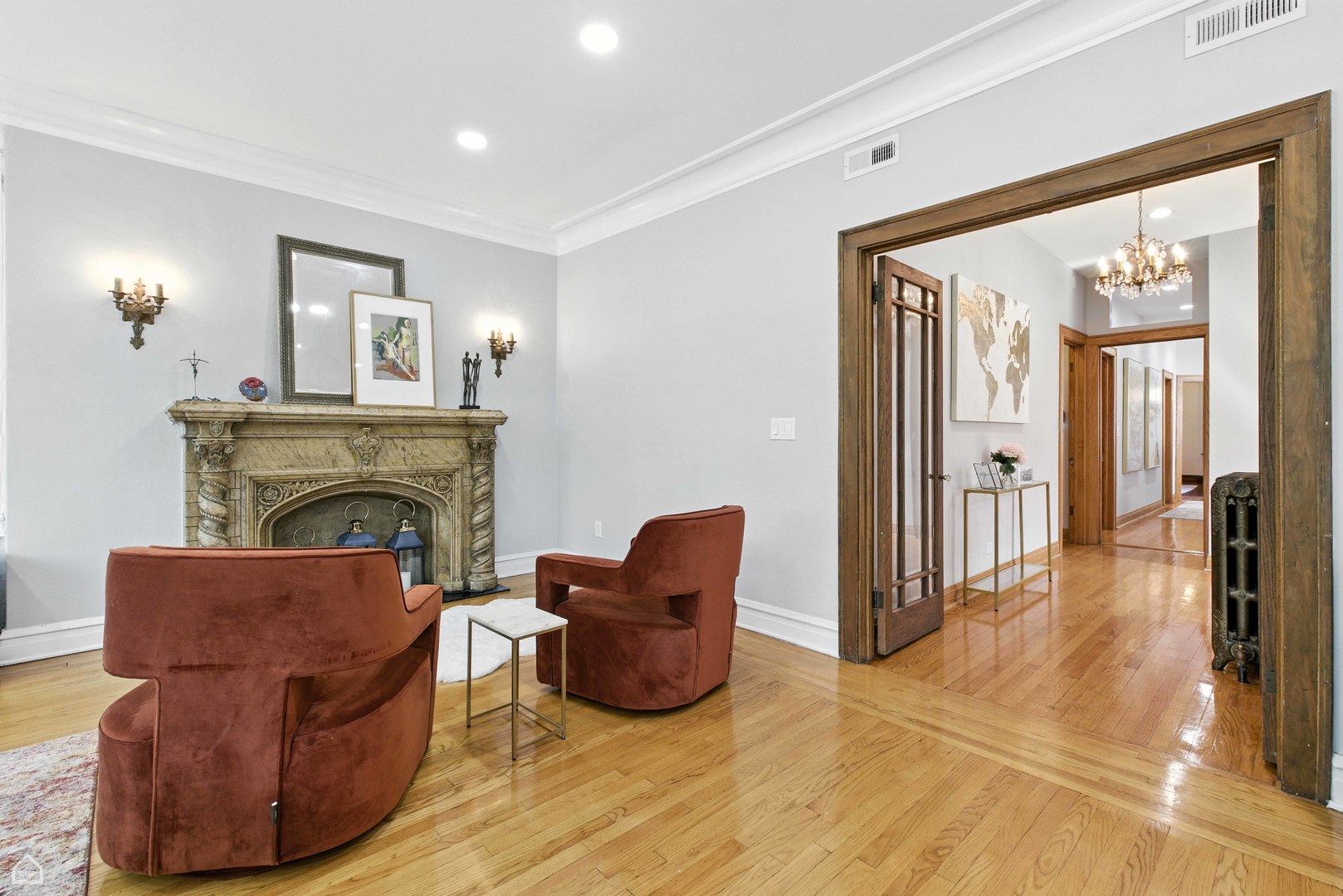 3114 W Palmer Boulevard