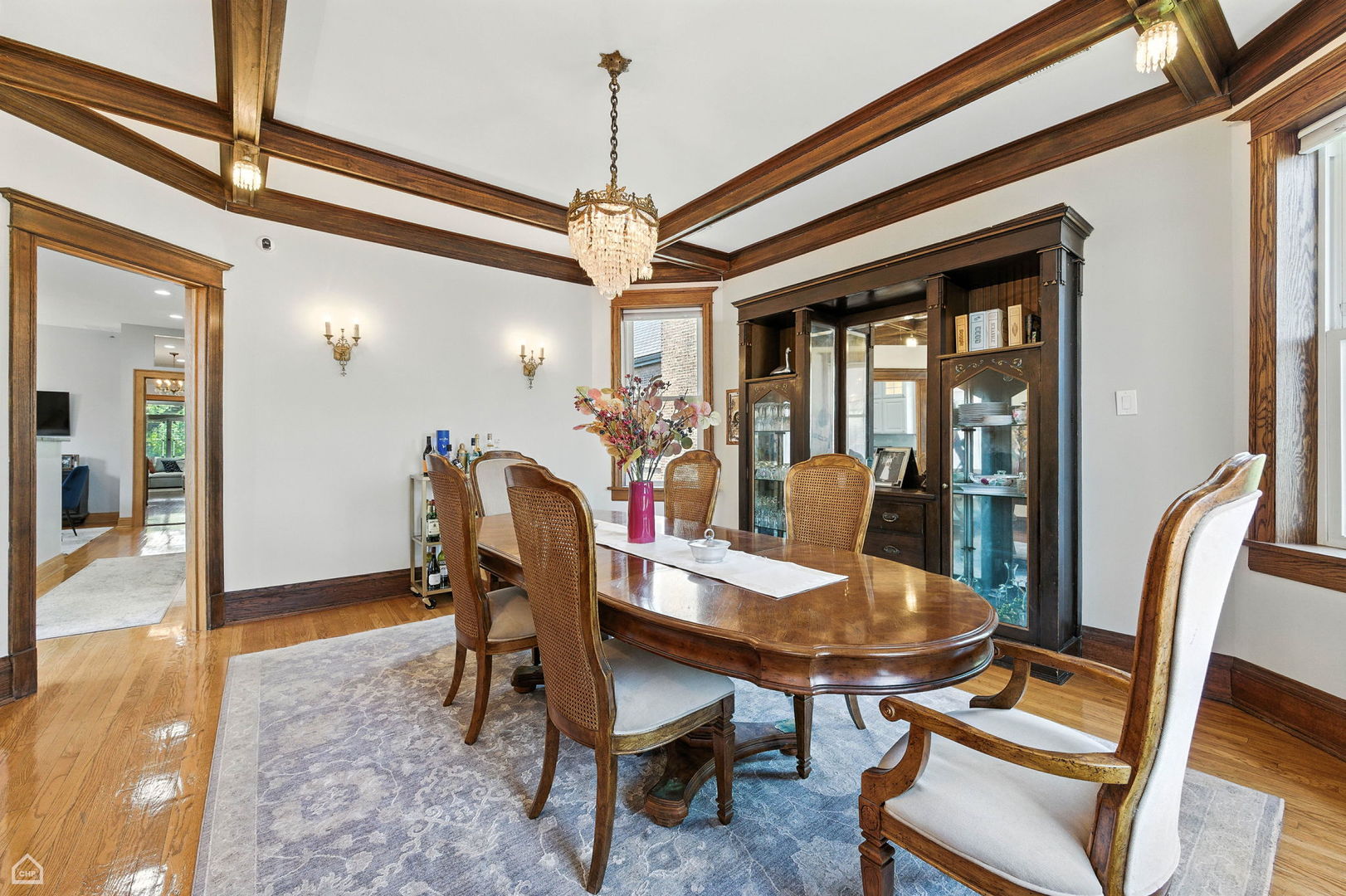 3114 W Palmer Boulevard