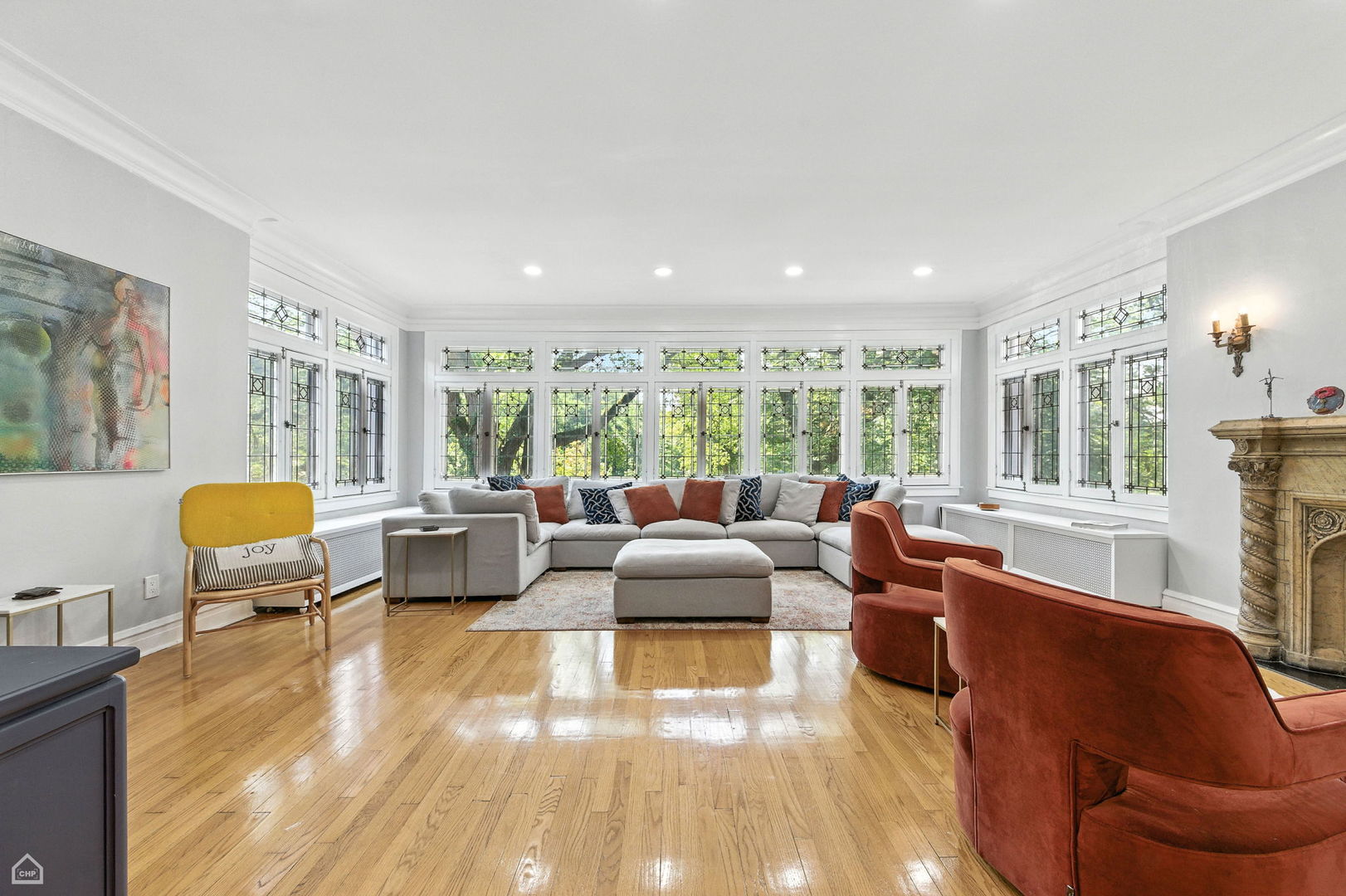 3114 W Palmer Boulevard