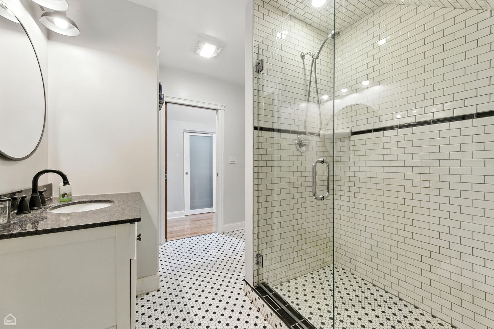 3114 W Palmer Boulevard