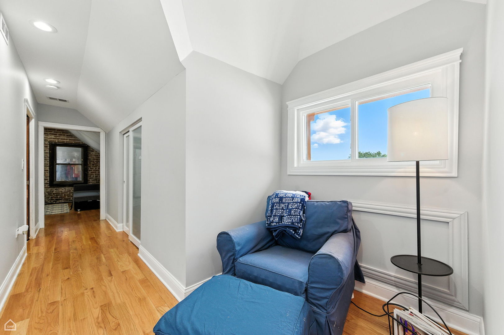 3114 W Palmer Boulevard