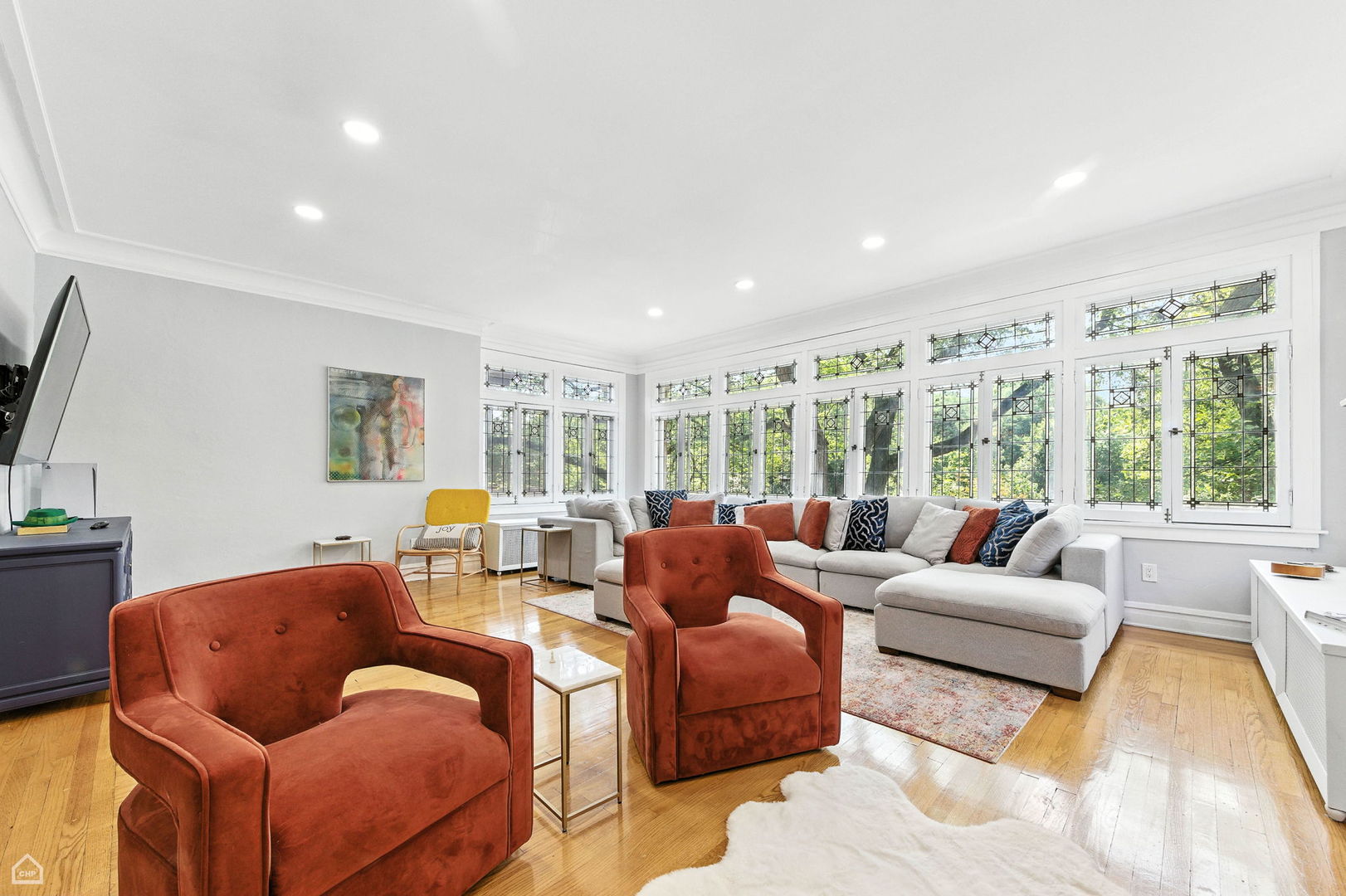 3114 W Palmer Boulevard