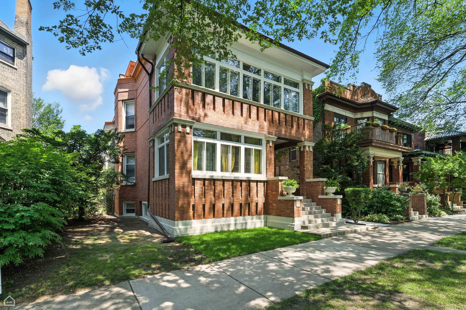 3114 W Palmer Boulevard