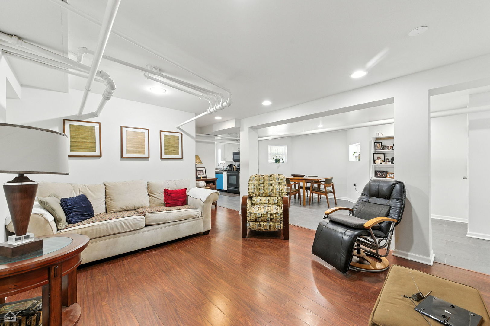 3114 W Palmer Boulevard