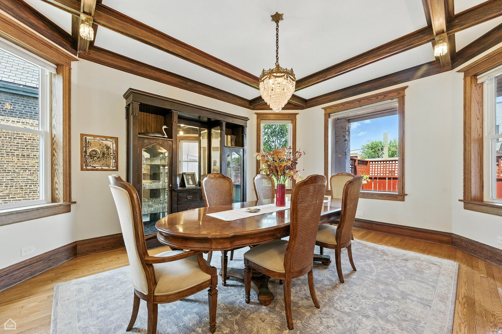 3114 W Palmer Boulevard