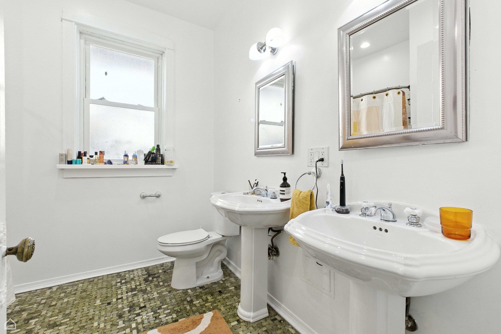 3114 W Palmer Boulevard