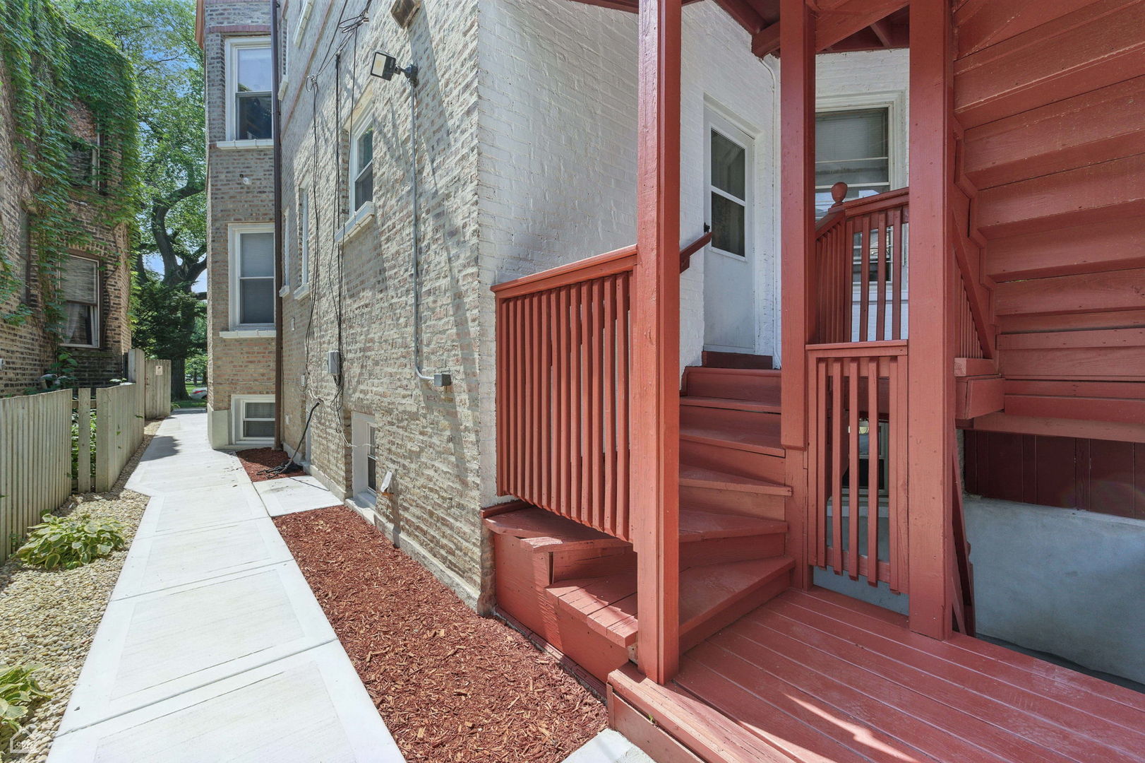 3114 W Palmer Boulevard