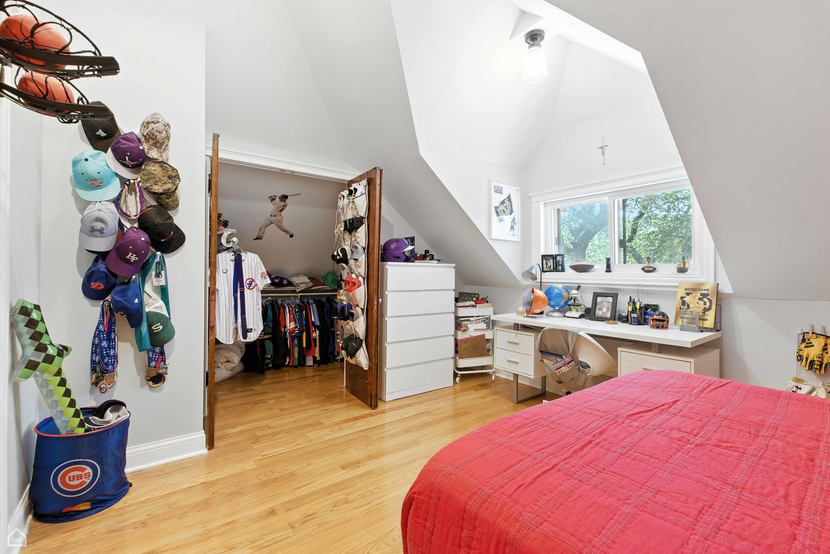 3114 W Palmer Boulevard