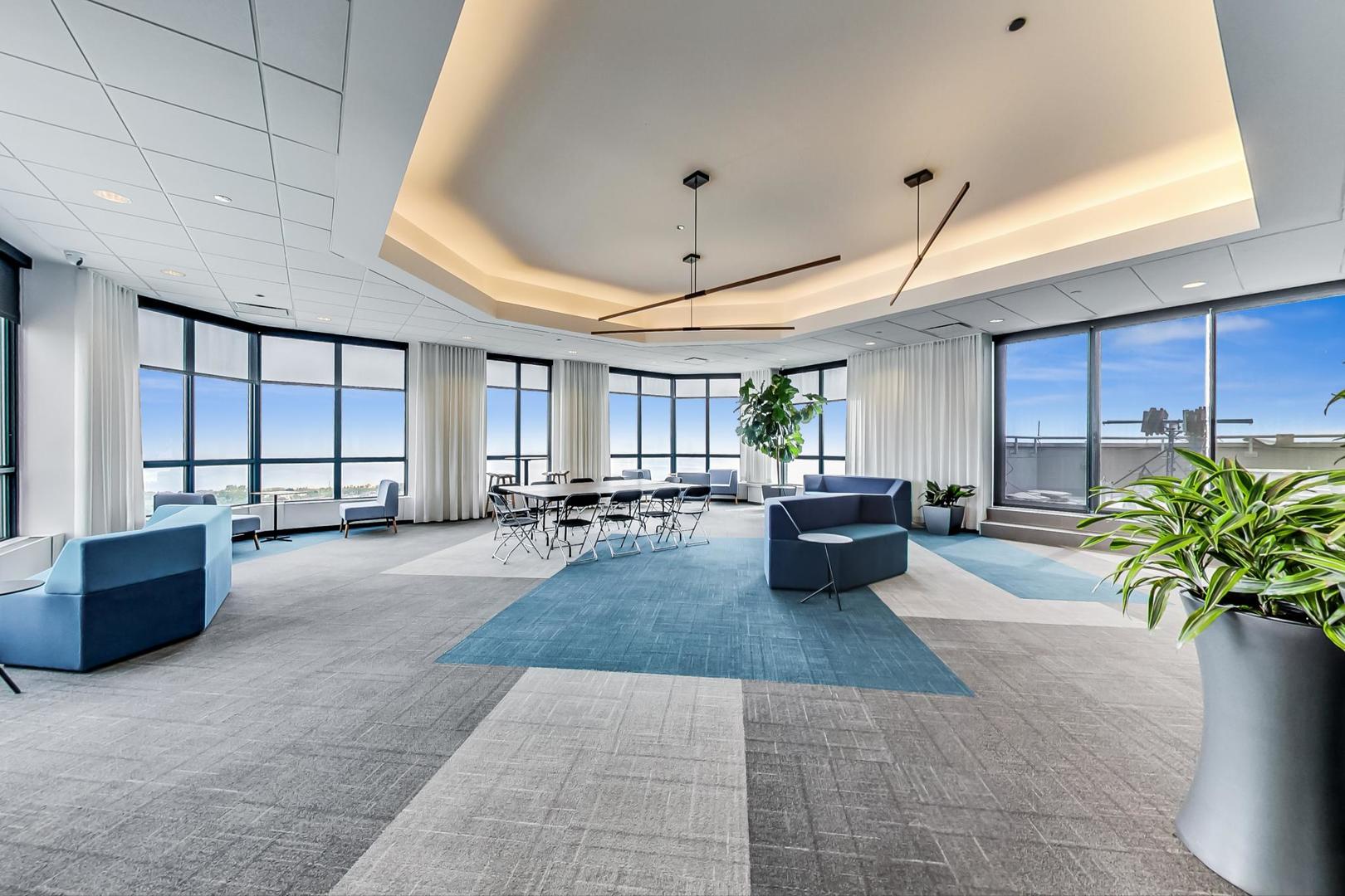 3660 N Lake Shore Drive Unit: 3702