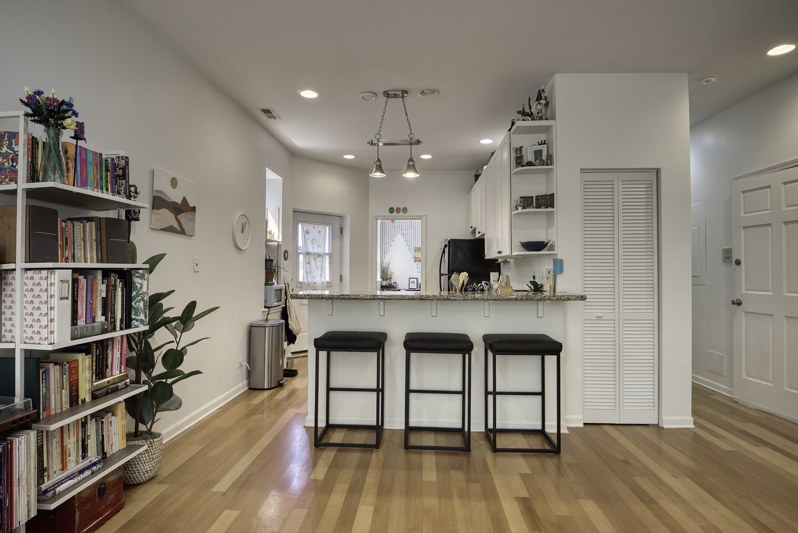 5224 N Winthrop Avenue Unit: 3B