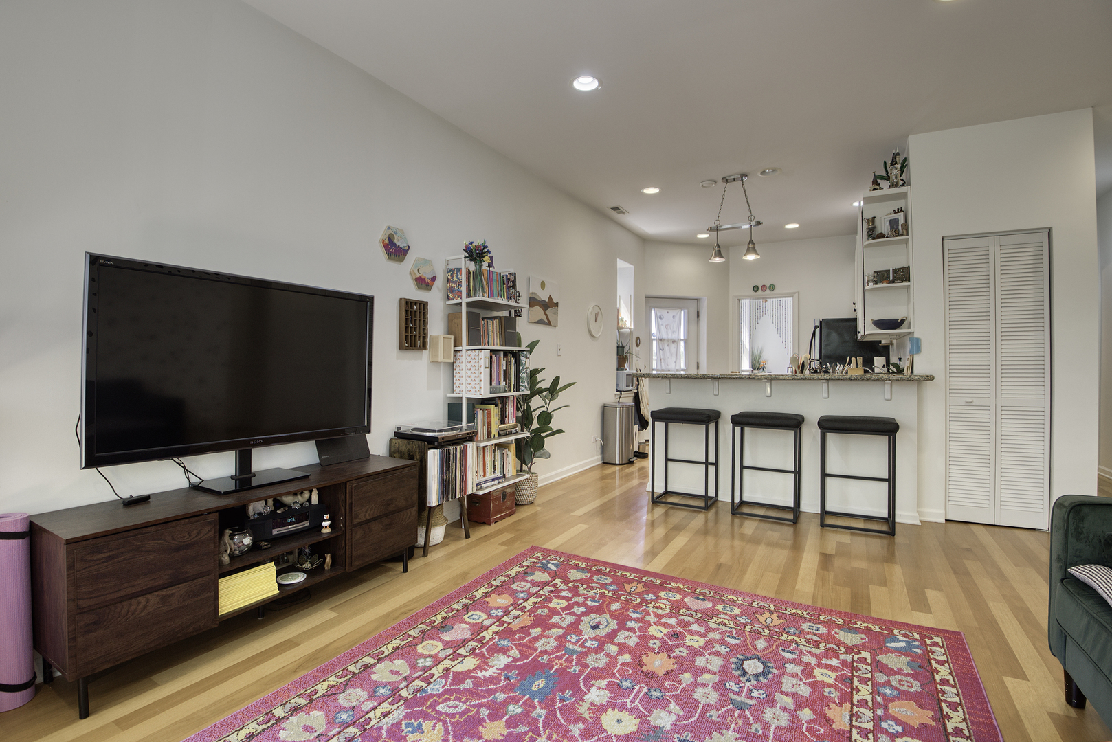 5224 N Winthrop Avenue Unit: 3B