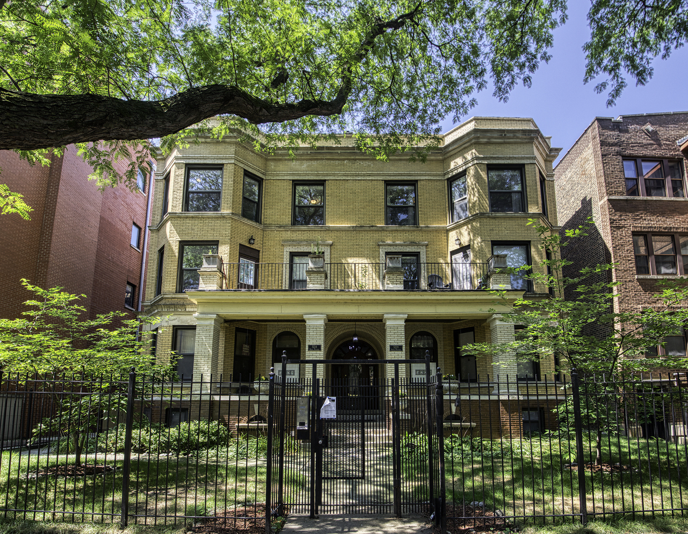 5224 N Winthrop Avenue Unit: 3B