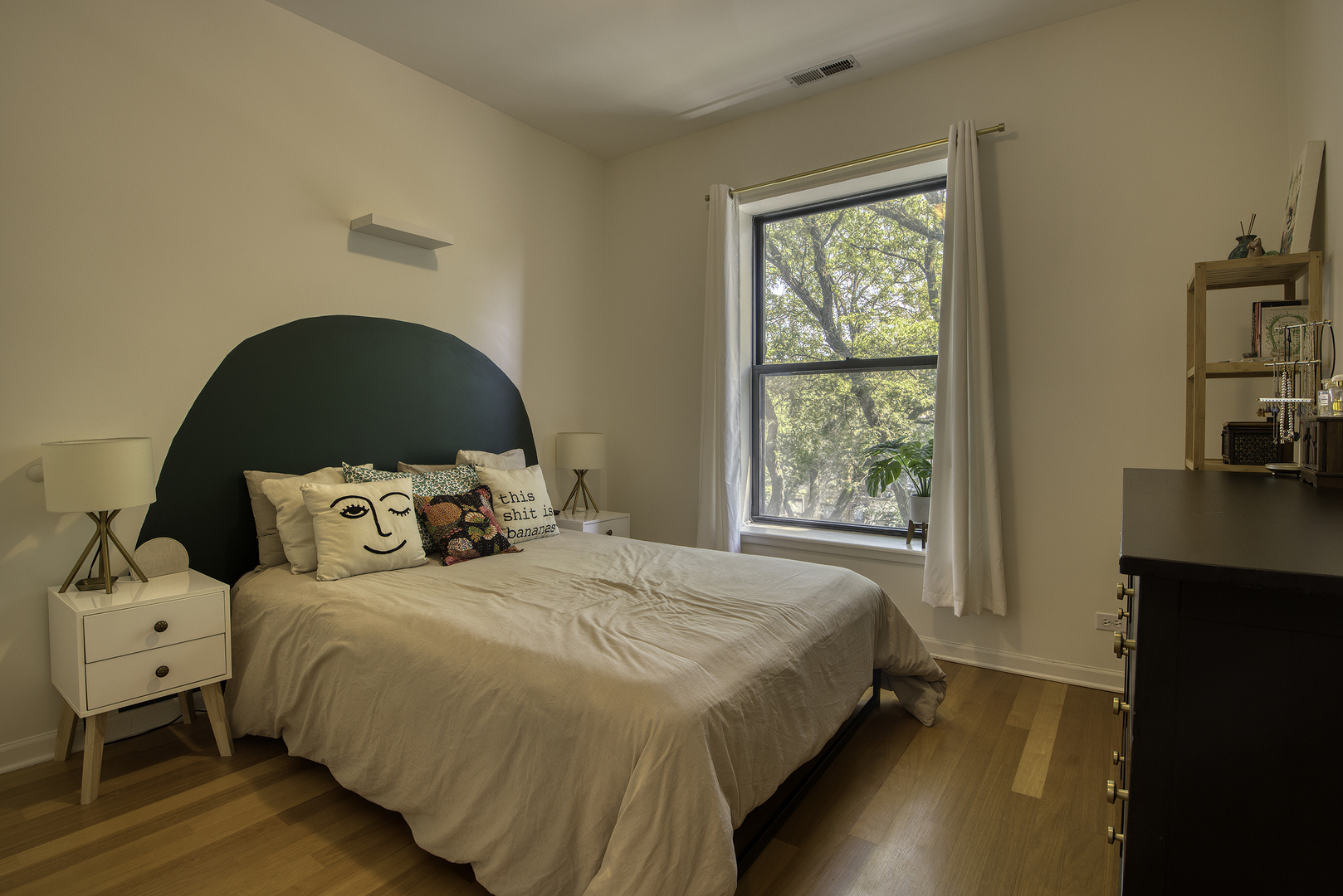 5224 N Winthrop Avenue Unit: 3B