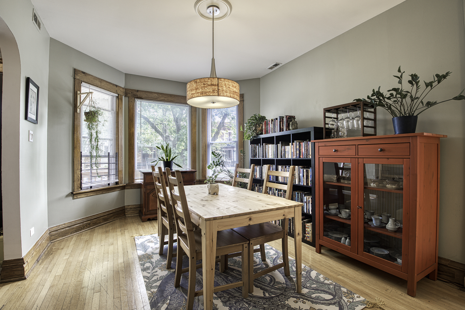 4316 N Albany Avenue Unit: 1