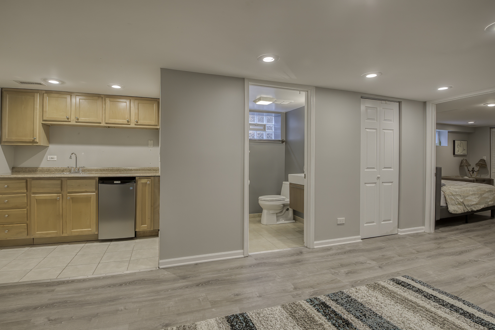 3752 N Albany Avenue