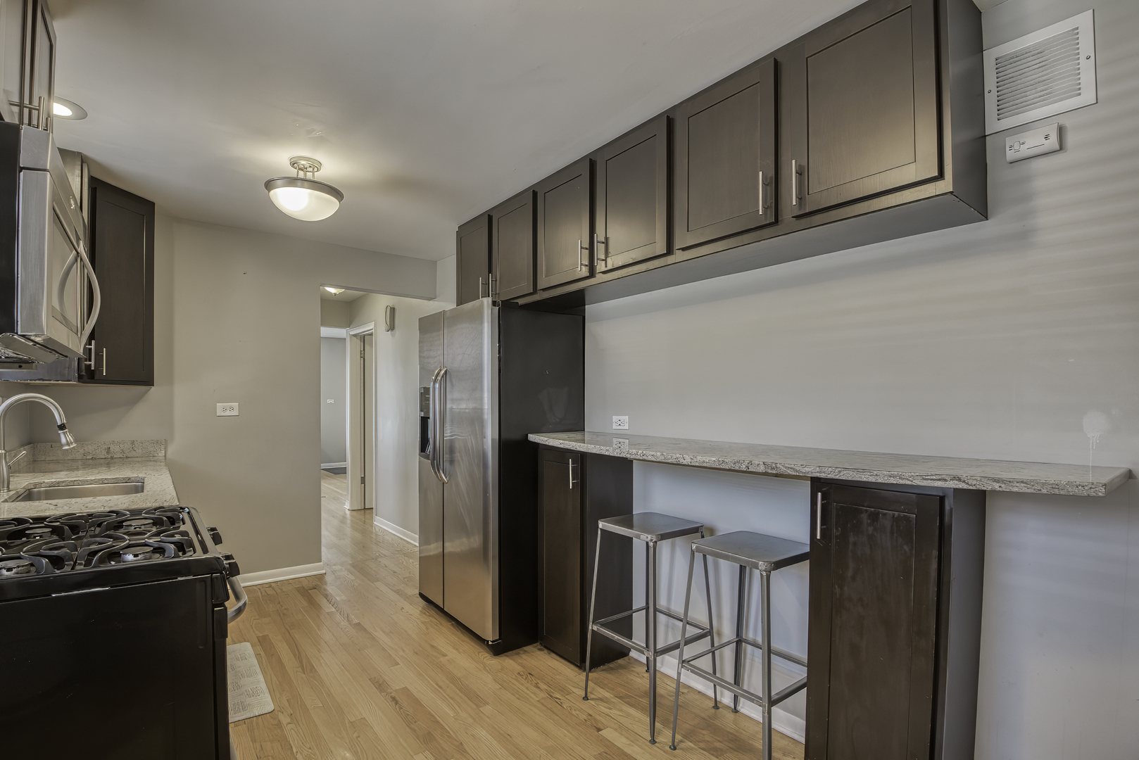 3752 N Albany Avenue