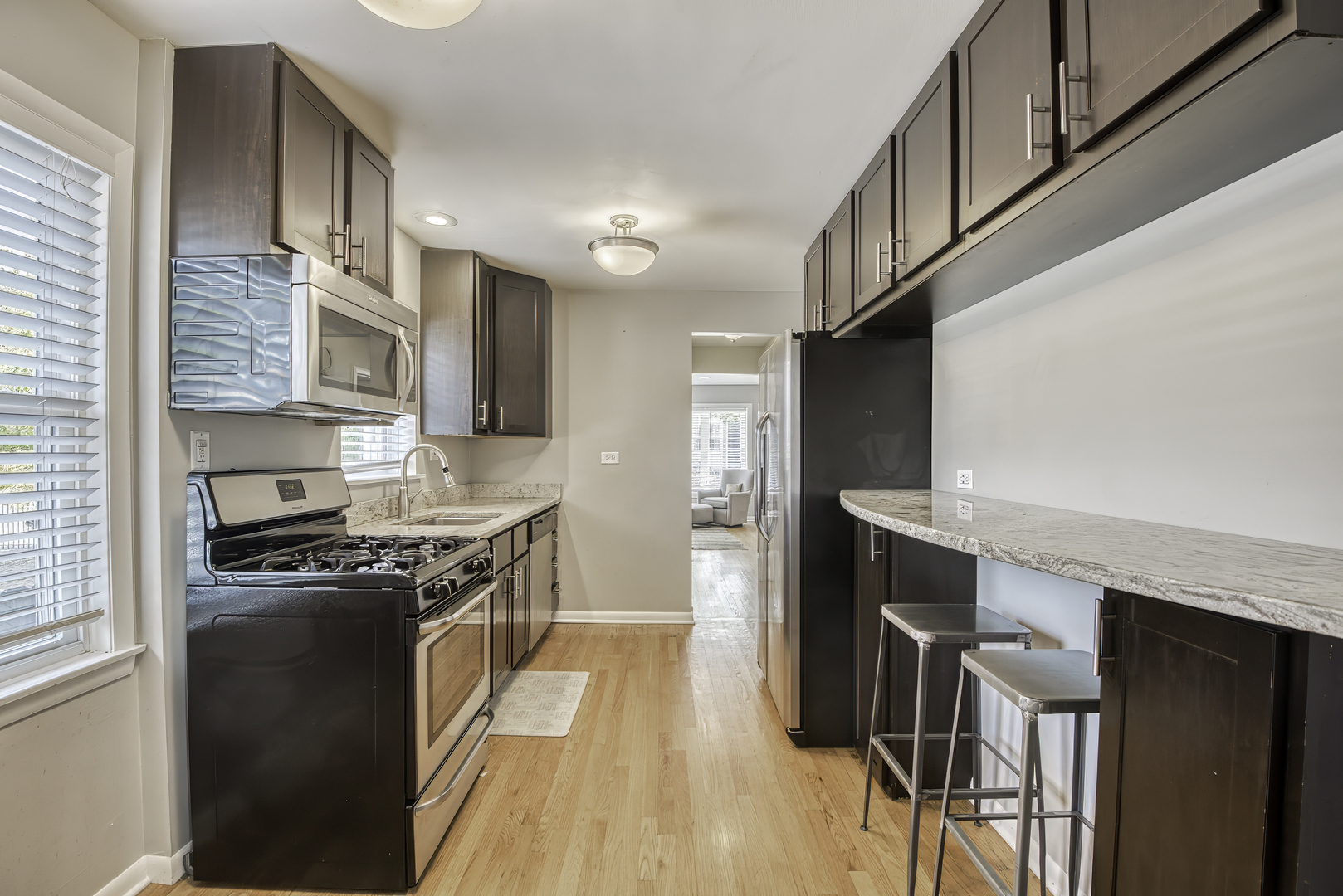 3752 N Albany Avenue