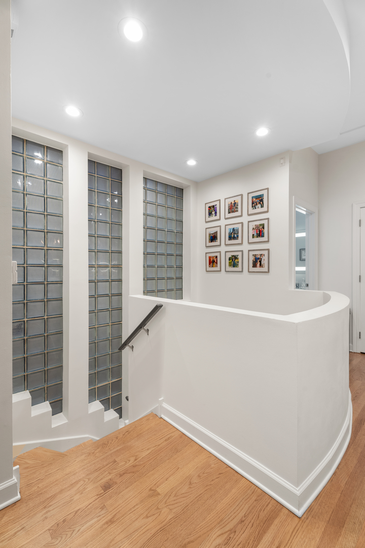1550 N Hoyne Avenue Unit: 1A