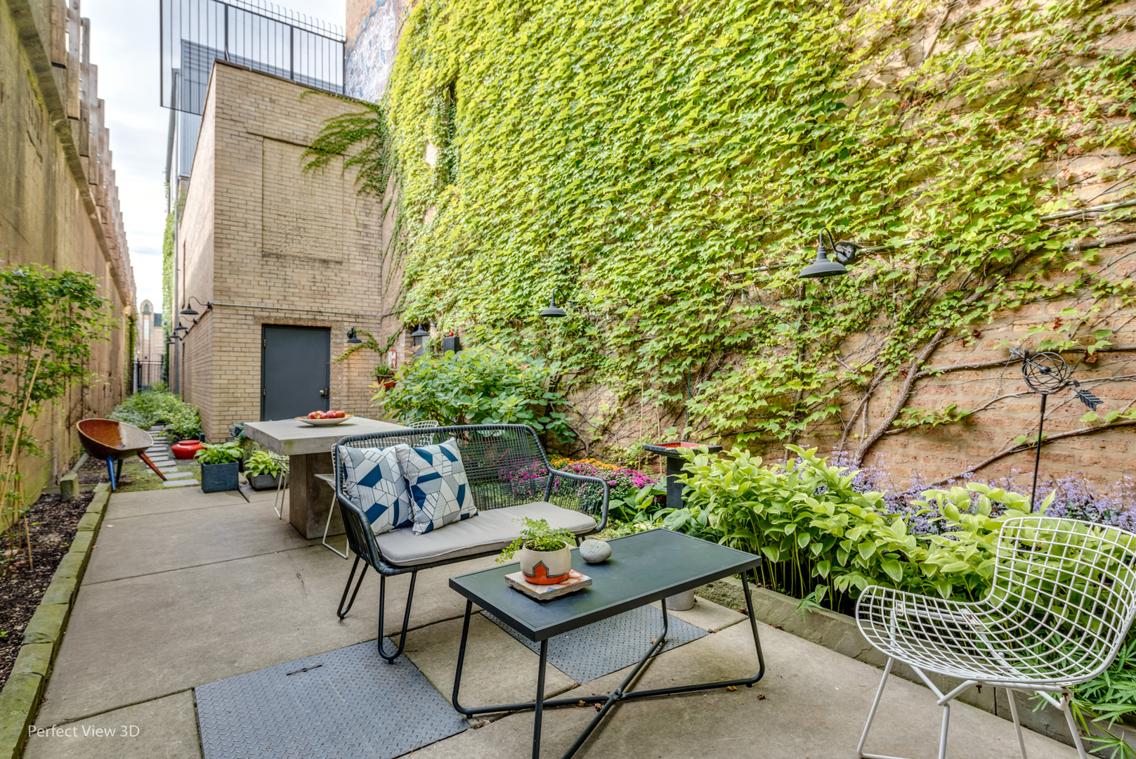 1128 W Ardmore Avenue Unit: 1
