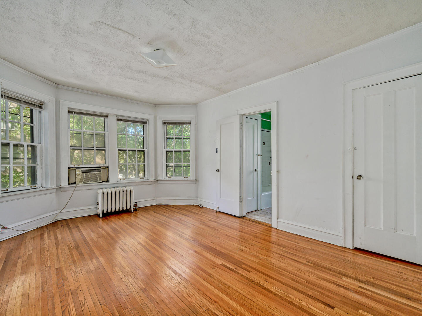 6457 N Bell Avenue Unit: 2