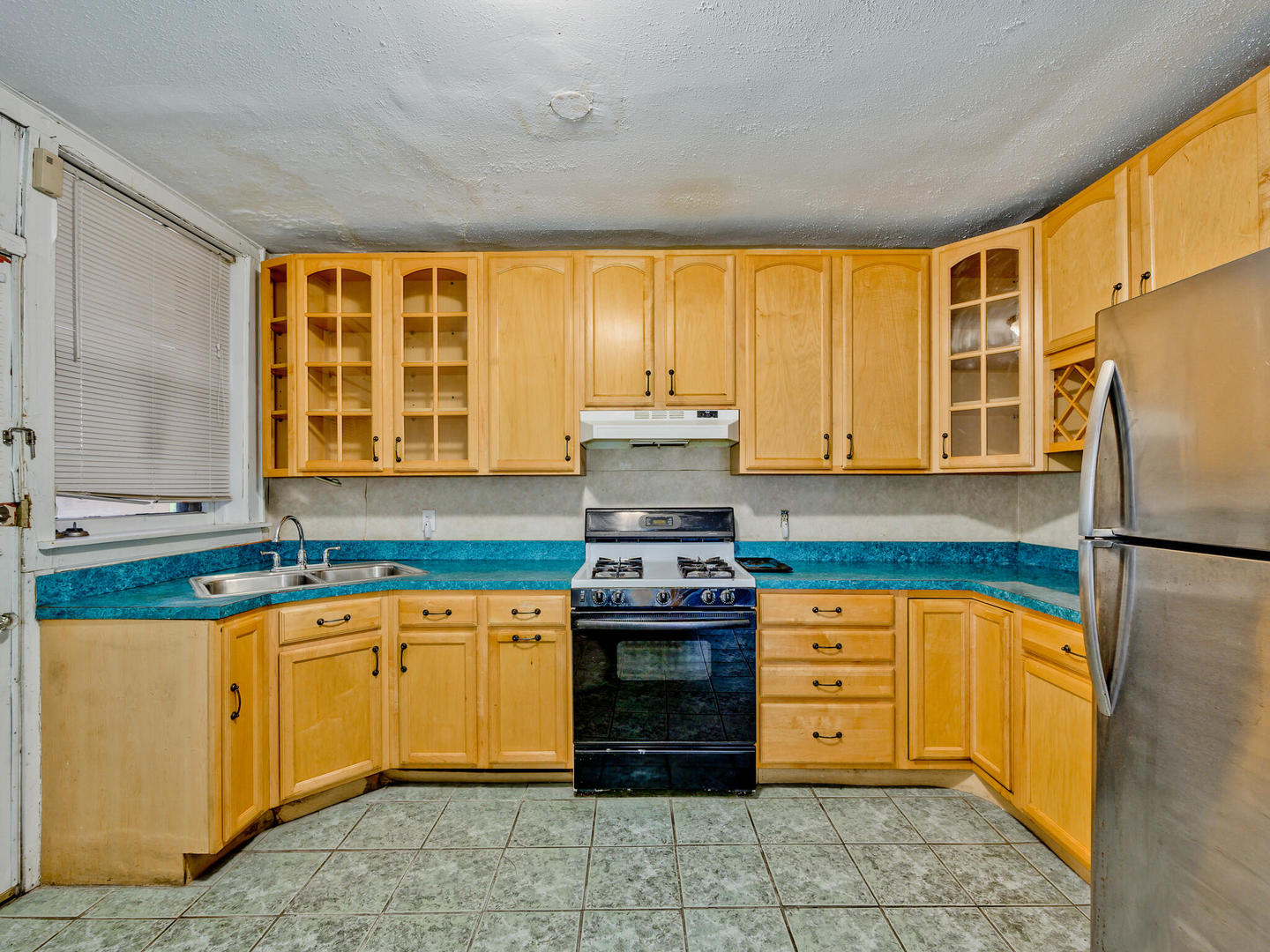 6457 N Bell Avenue Unit: 2