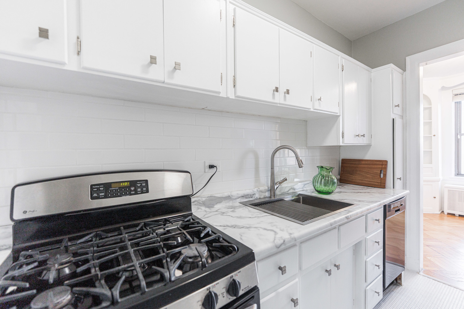 2000 N Lincoln Park West Parkway Unit: 607