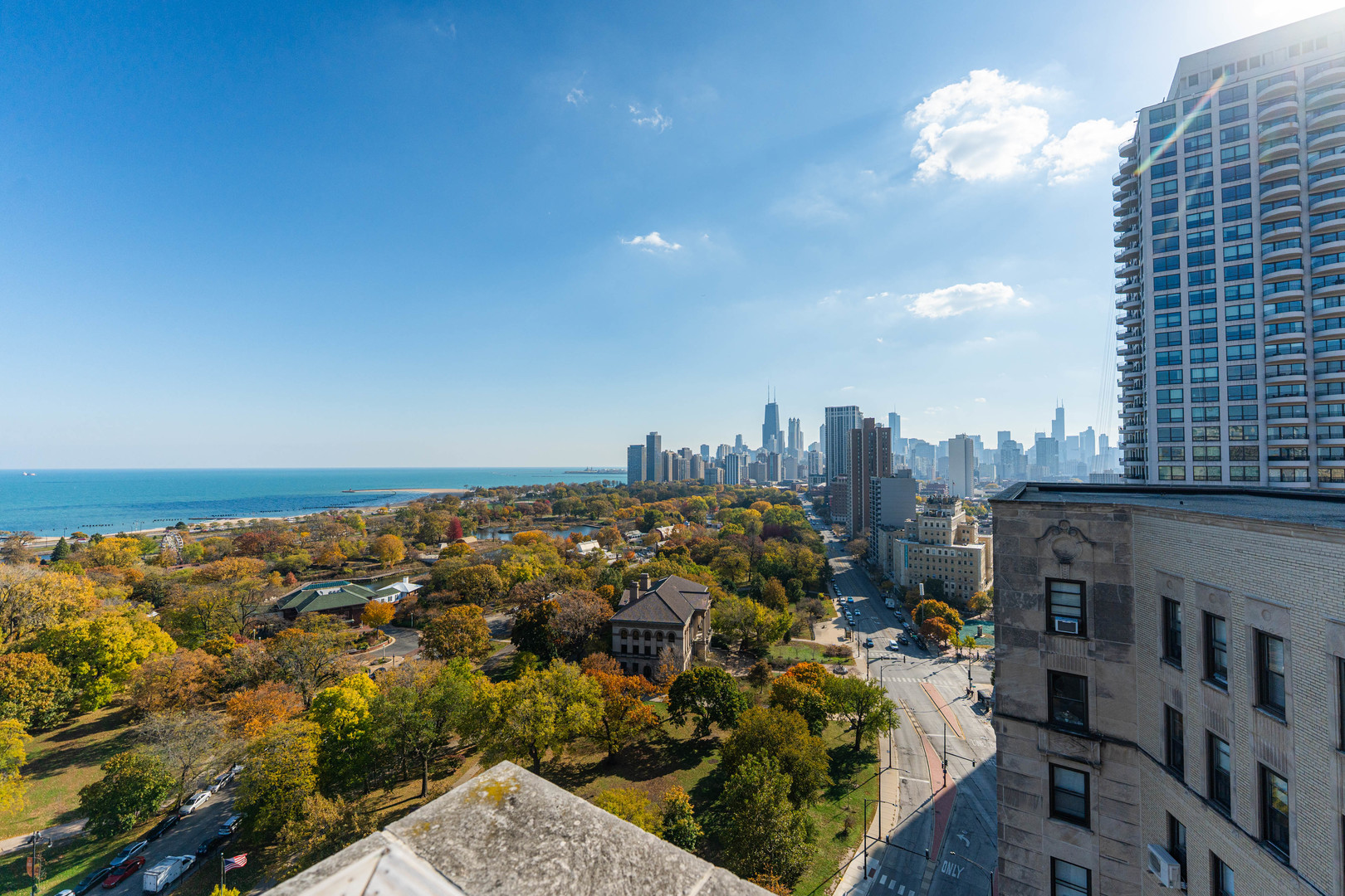 2000 N Lincoln Park West Parkway Unit: 607