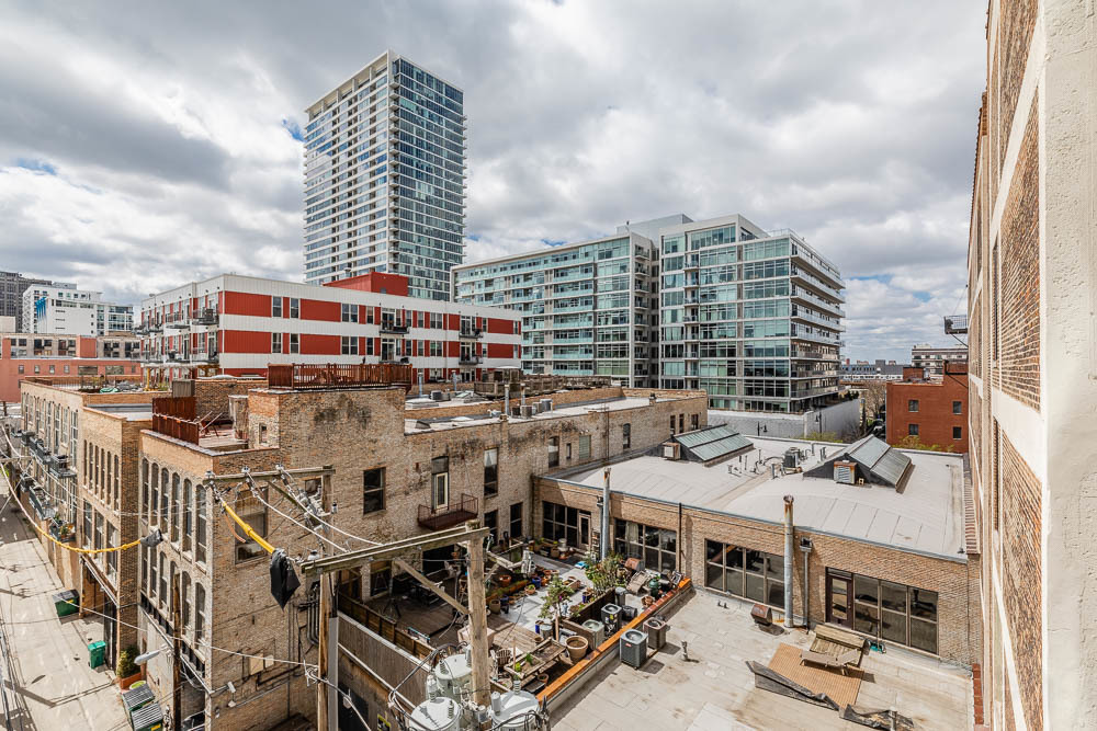 1600 S Indiana Avenue Unit: 501