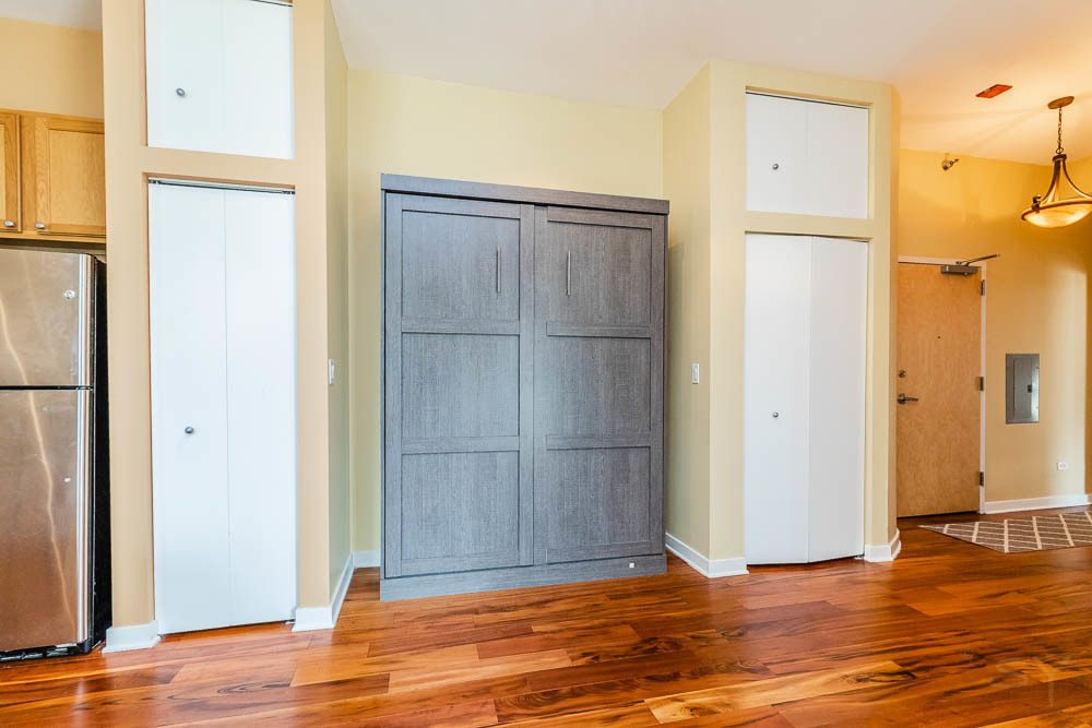 1600 S Indiana Avenue Unit: 501