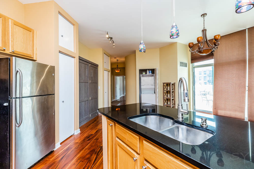 1600 S Indiana Avenue Unit: 501