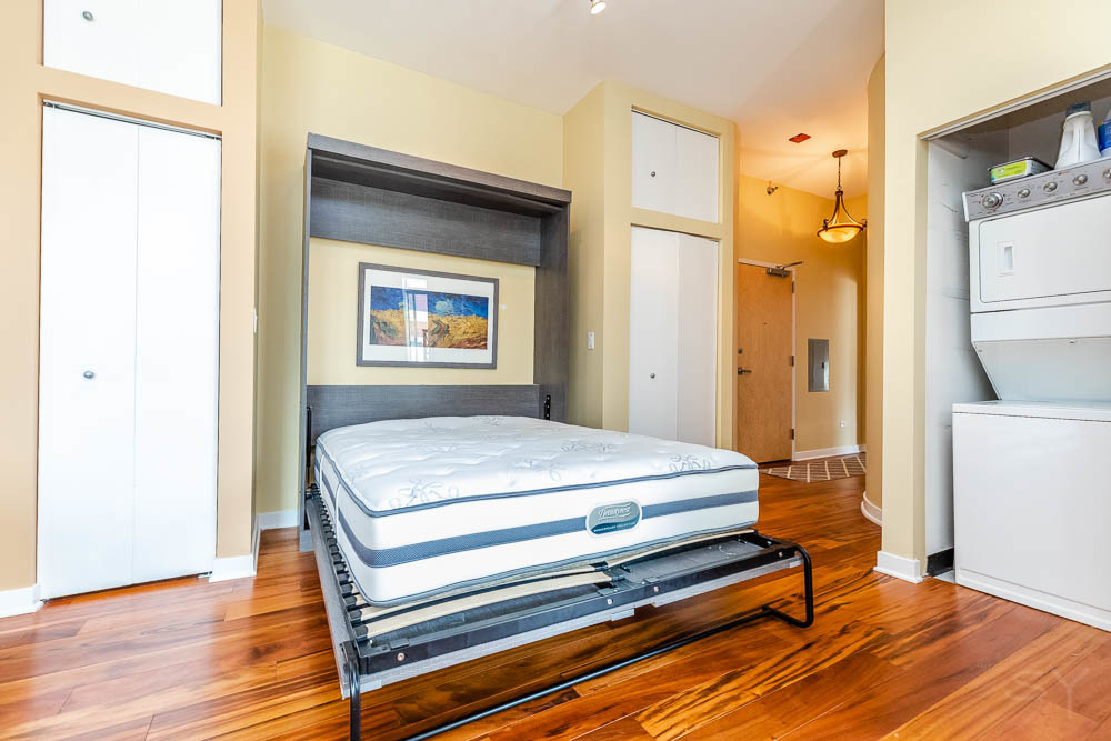 1600 S Indiana Avenue Unit: 501