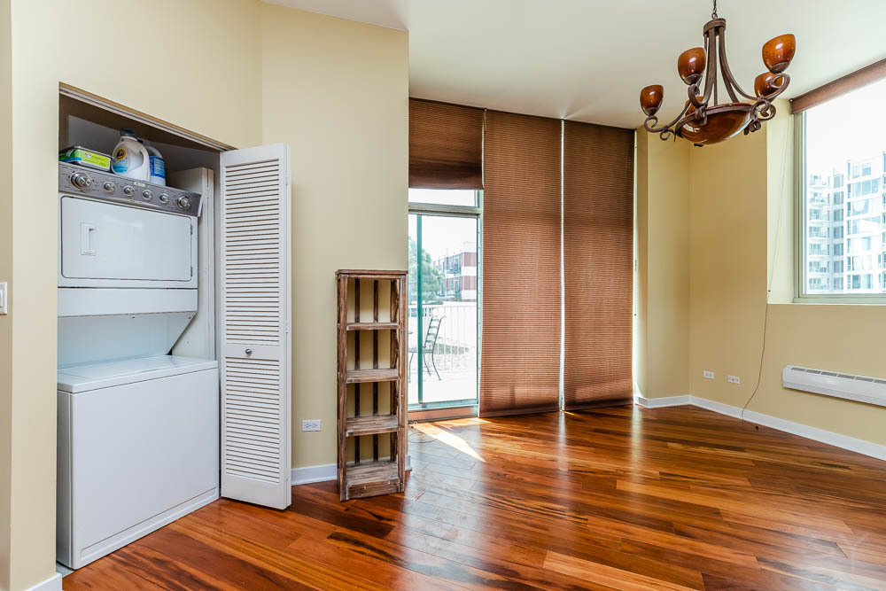 1600 S Indiana Avenue Unit: 501