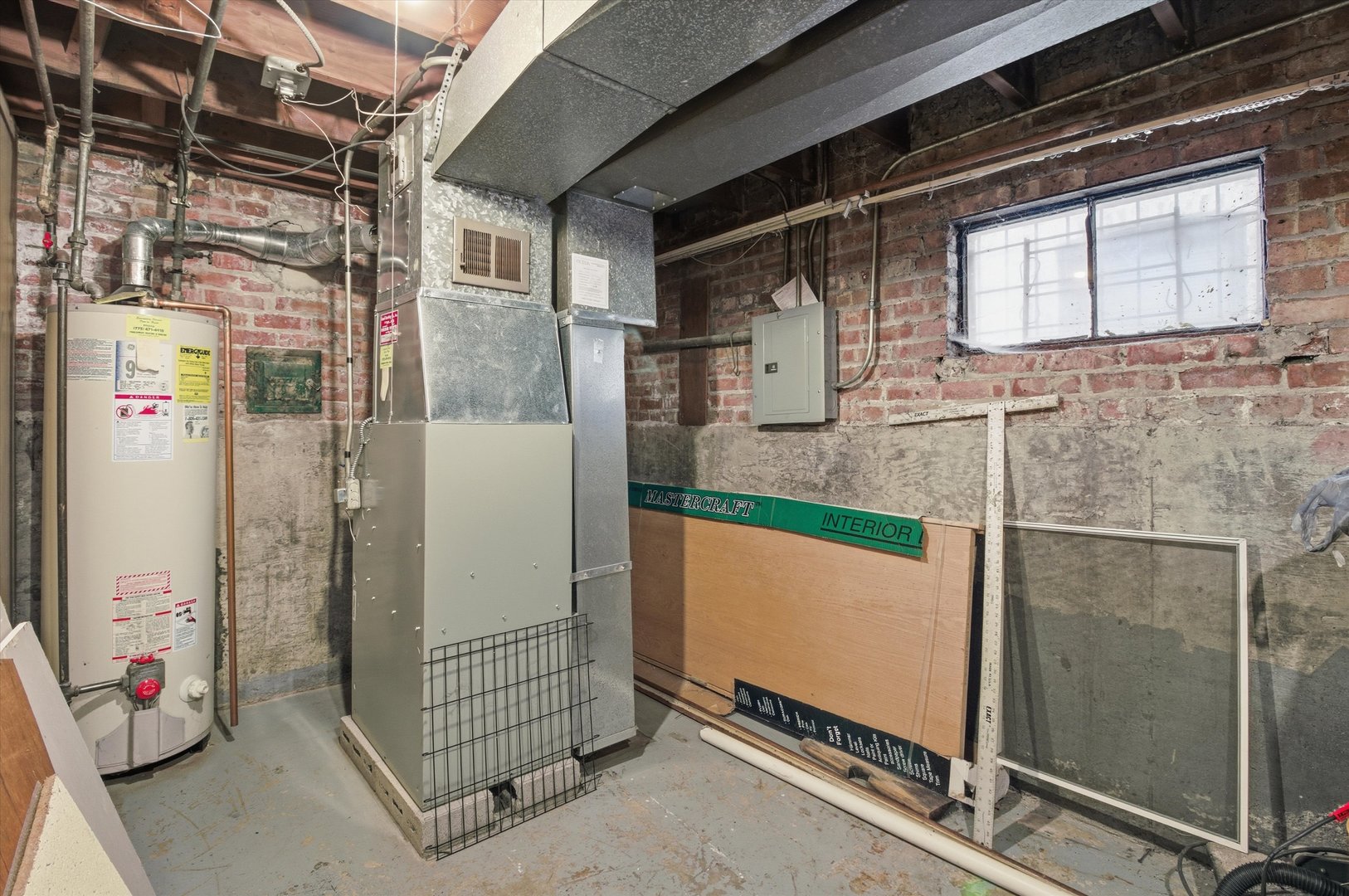 1525 N Springfield Avenue