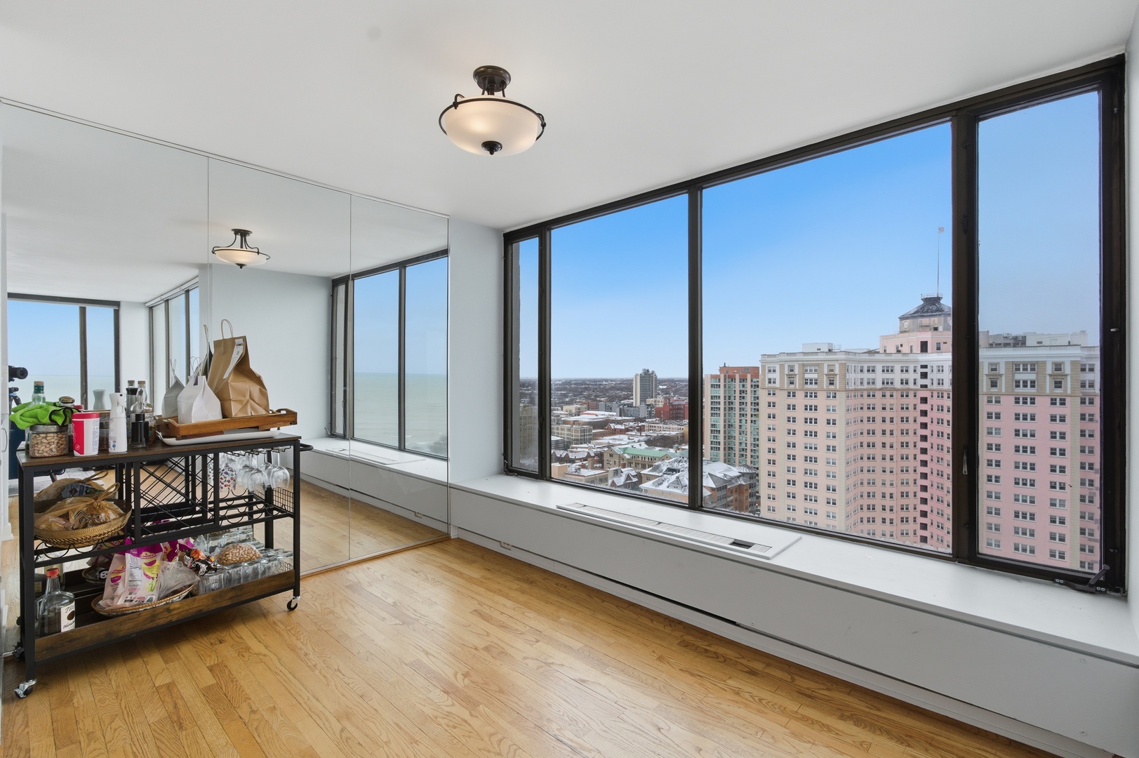 5455 N Sheridan Road Unit: 2301